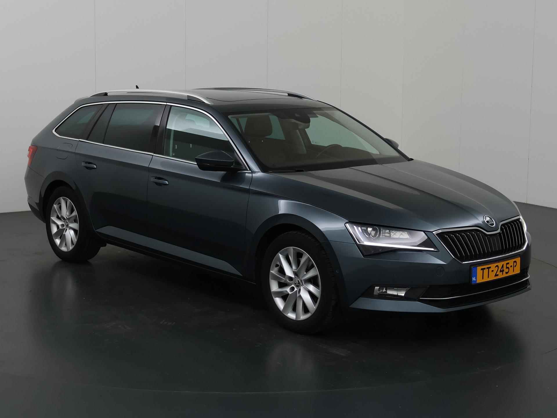 Skoda Superb Combi 1.4 TSI ACT Style Business | Trekhaak | DAB | Memory stoelen | Stoelverwarming | Panoramadak | lederen bekleding | - 24/42