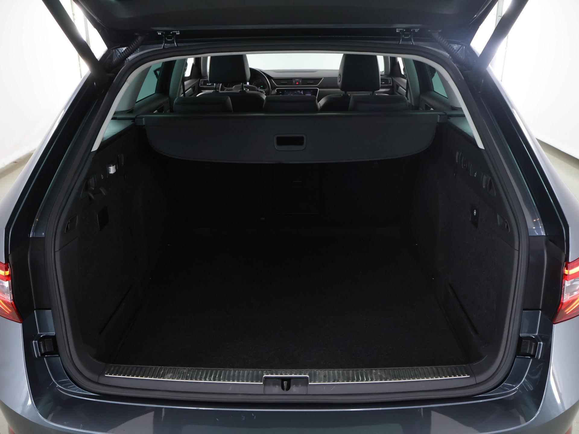 Skoda Superb Combi 1.4 TSI ACT Style Business | Trekhaak | DAB | Memory stoelen | Stoelverwarming | Panoramadak | lederen bekleding | - 36/42