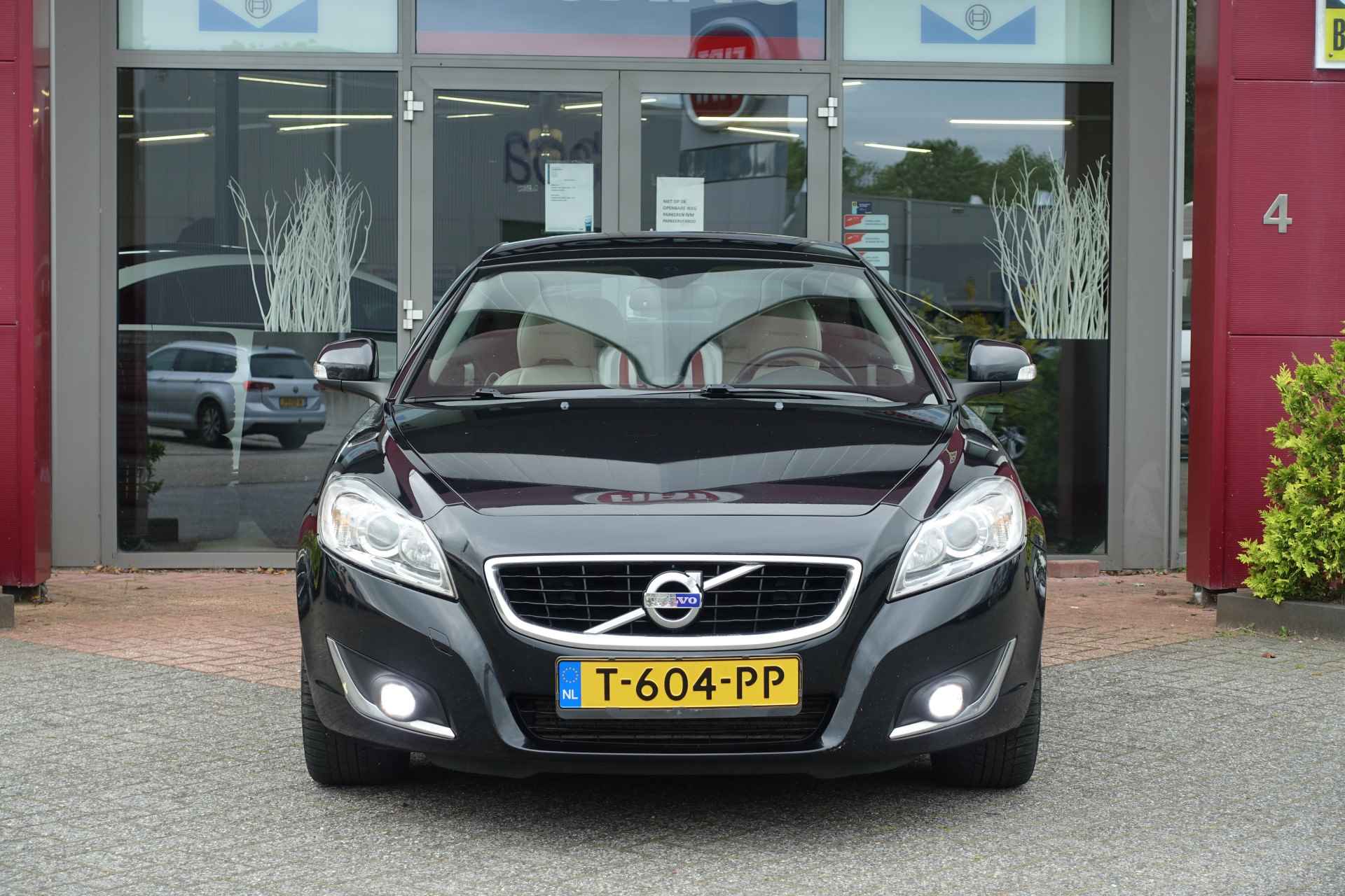 Volvo C70 Convertible 2.0 D3 Kinetic - 6/24