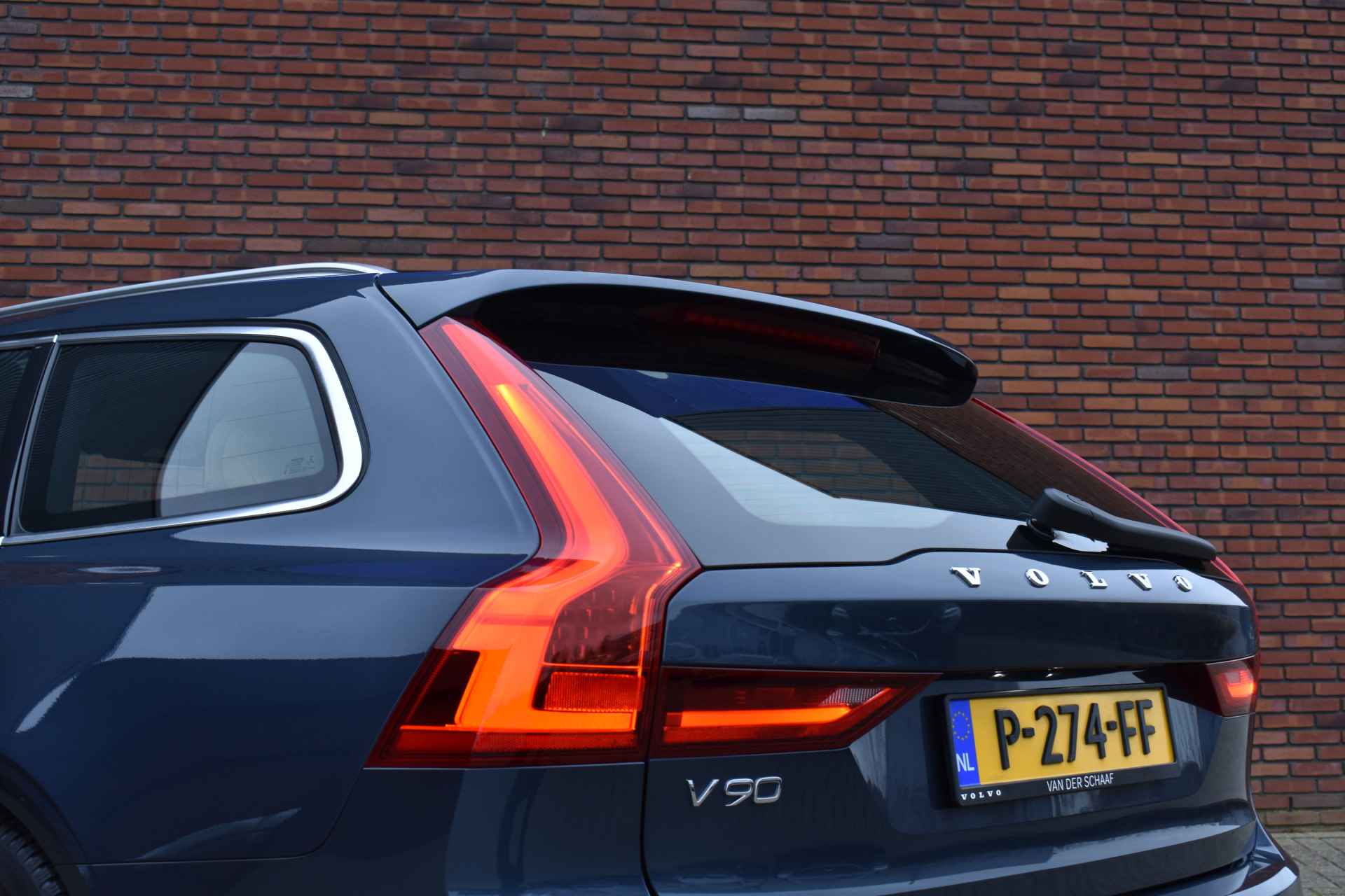 Volvo V90 T4 190PK Inscription | Harman/Kardon | Schuifdak | DAB | - 7/33