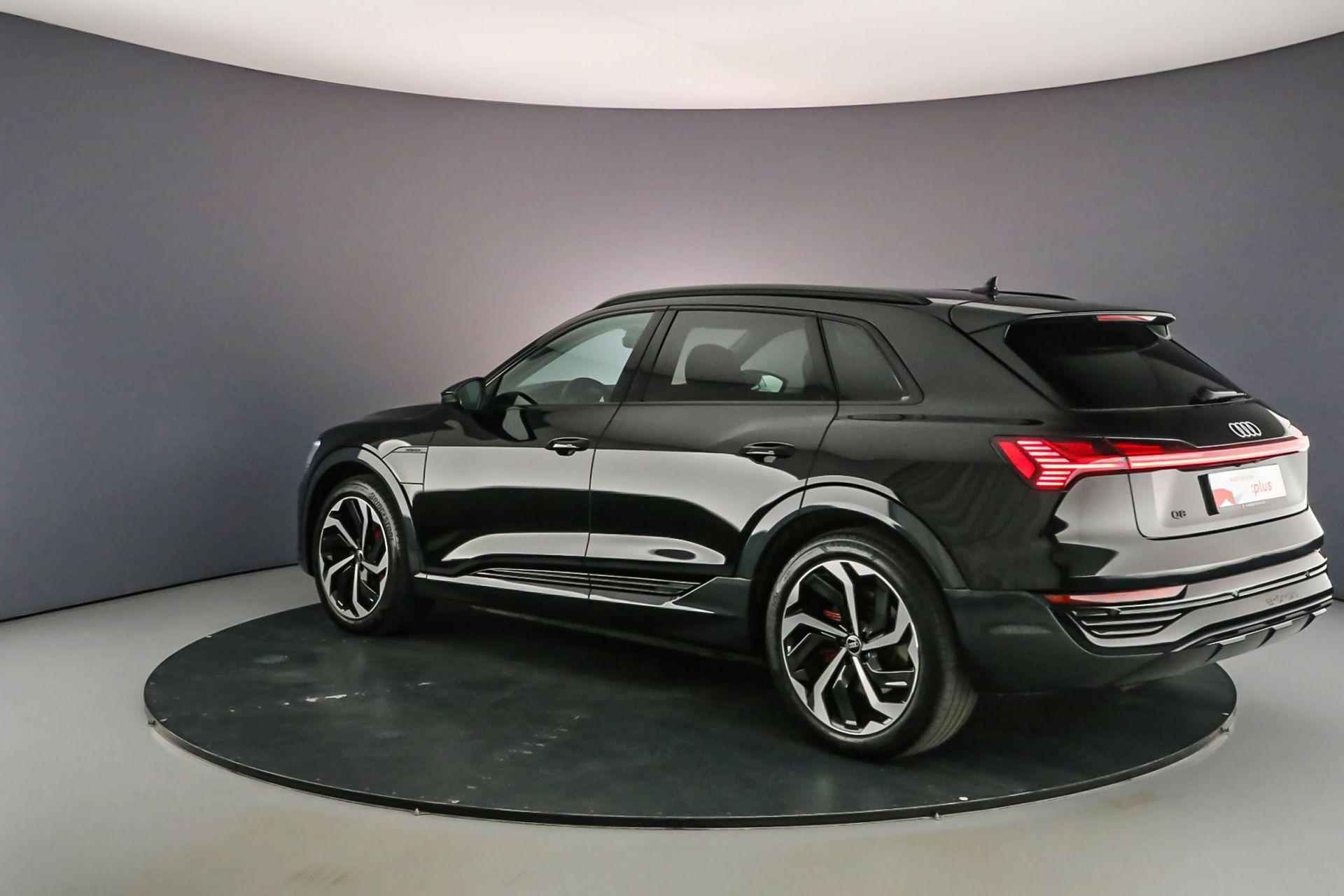 Audi Q8 e-tron 55 quattro Advanced Edition 115 kWh - 3/49