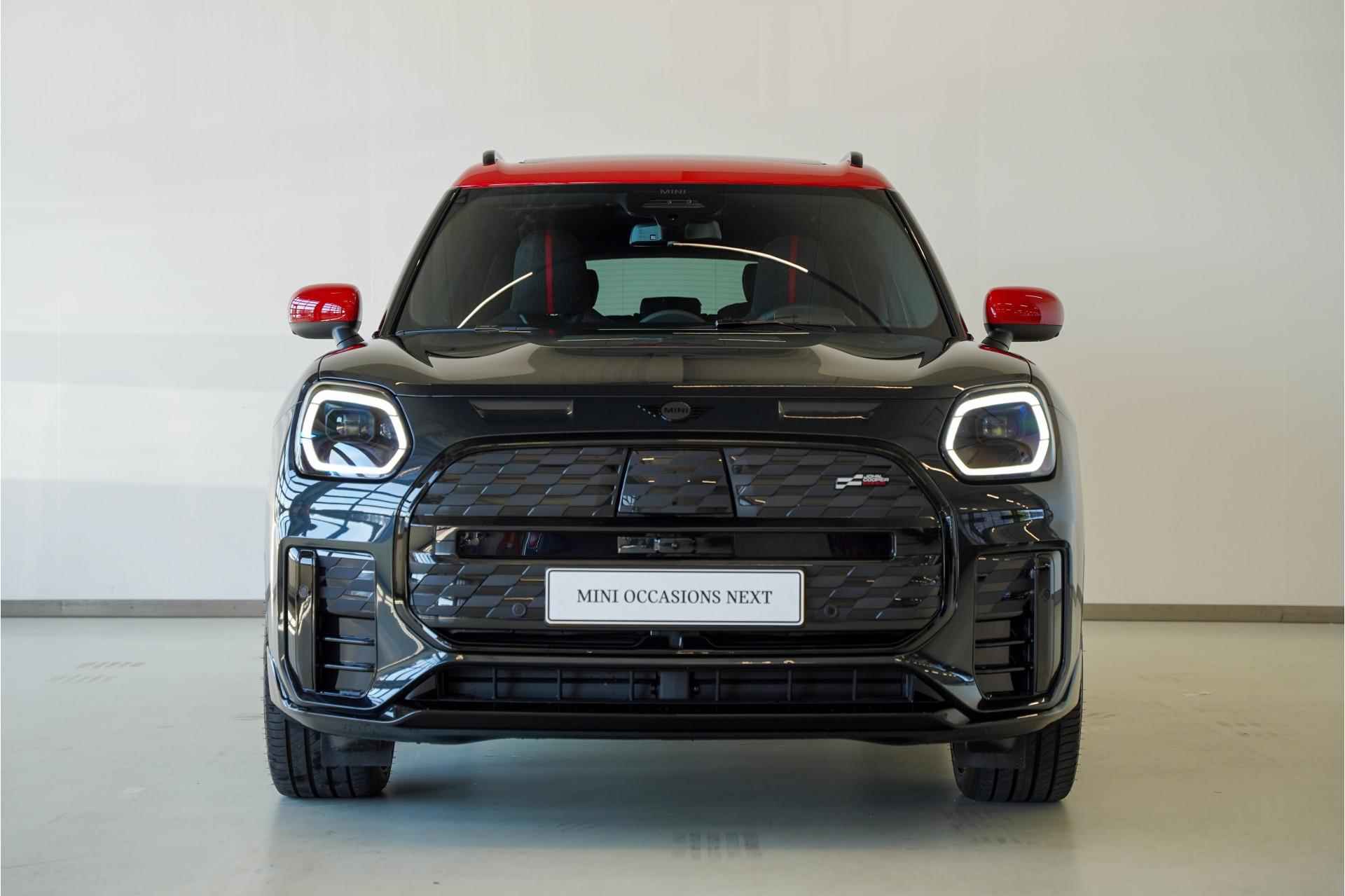 MINI Countryman SE ALL4 John Cooper Works - 8/26