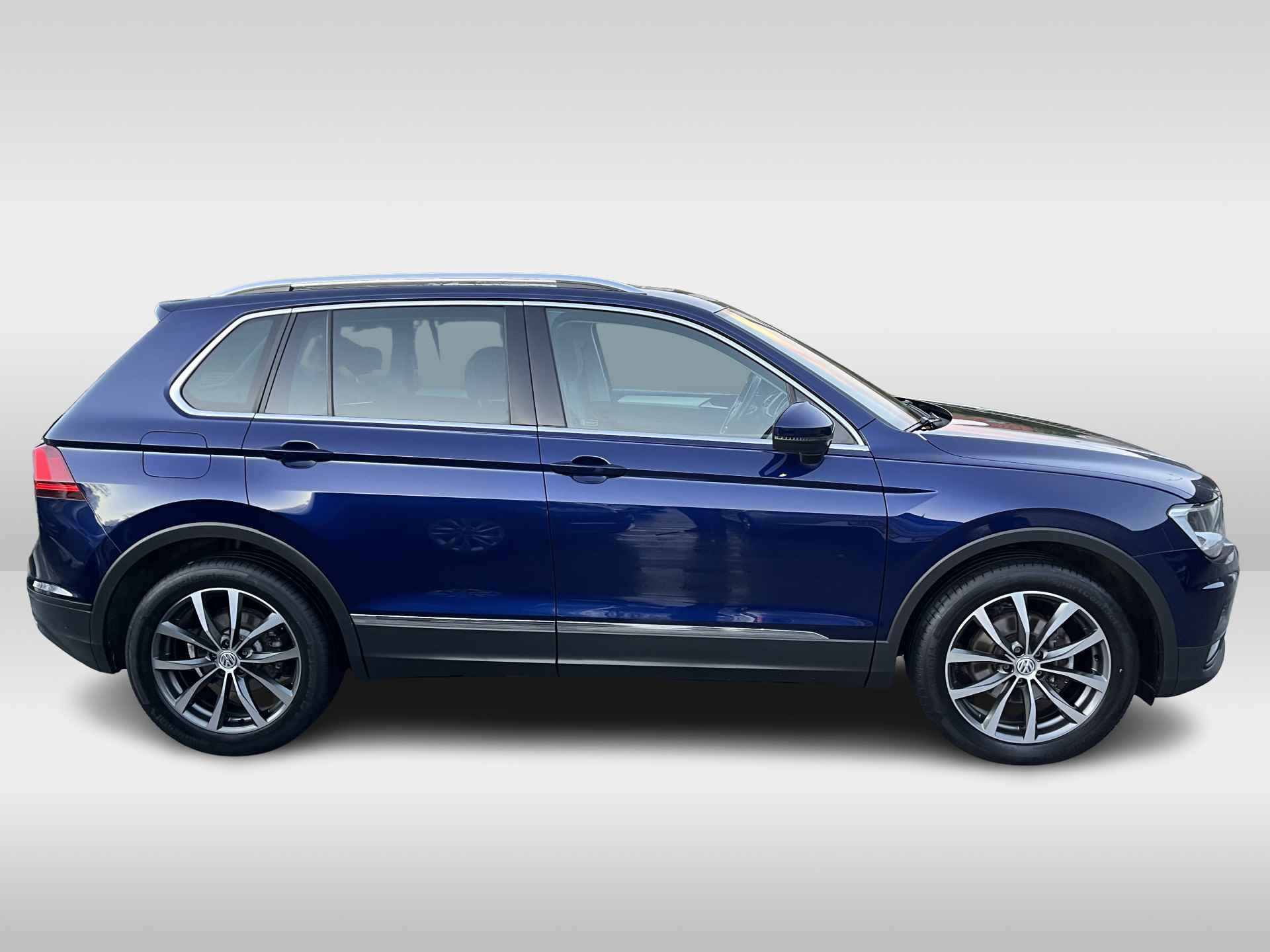 Volkswagen Tiguan Comfortline Business 1.4 150 pk TSI | ACC | PDC V+A | Climate Control | Stoelverwarming | Schuif-kanteldak | Eerste eigenaar! - 6/20