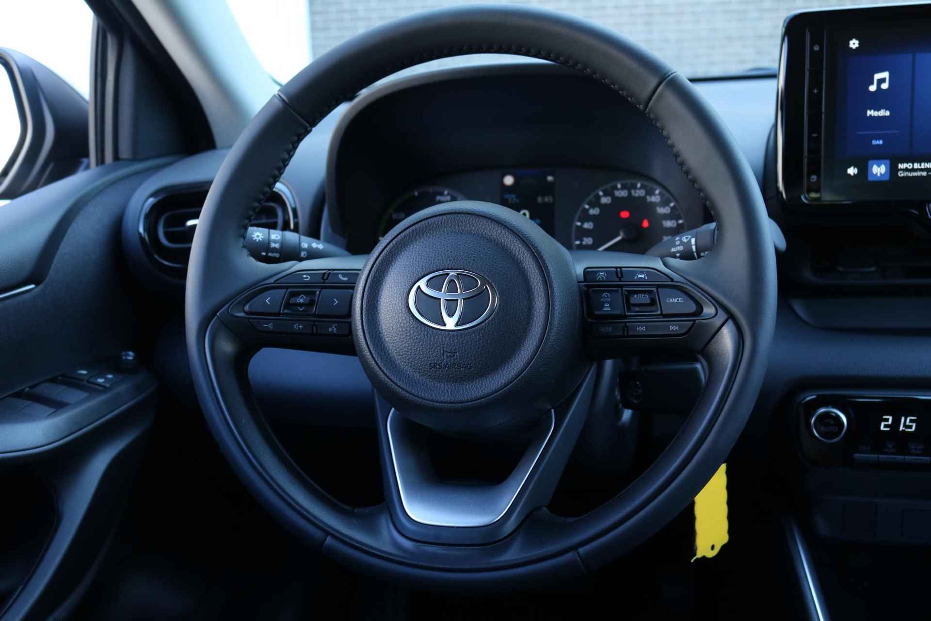 Toyota Yaris 1.5 Hybrid Active, NIEUW Leverbaar vanaf 15 juli , 1500,- inruilvoordeel!! - 13/33