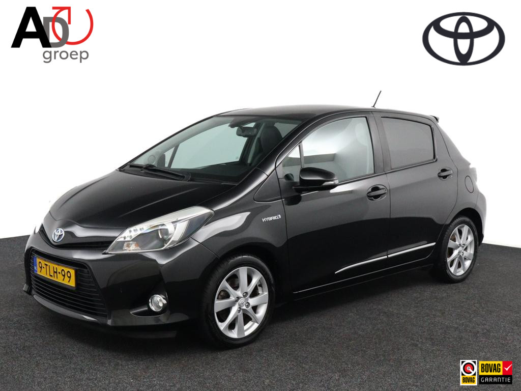 Toyota Yaris 1.5 Hybrid Dynamic | Panorama Dak | Navigatie | Cruise Control | Keyless Entry | Privacy Glas |