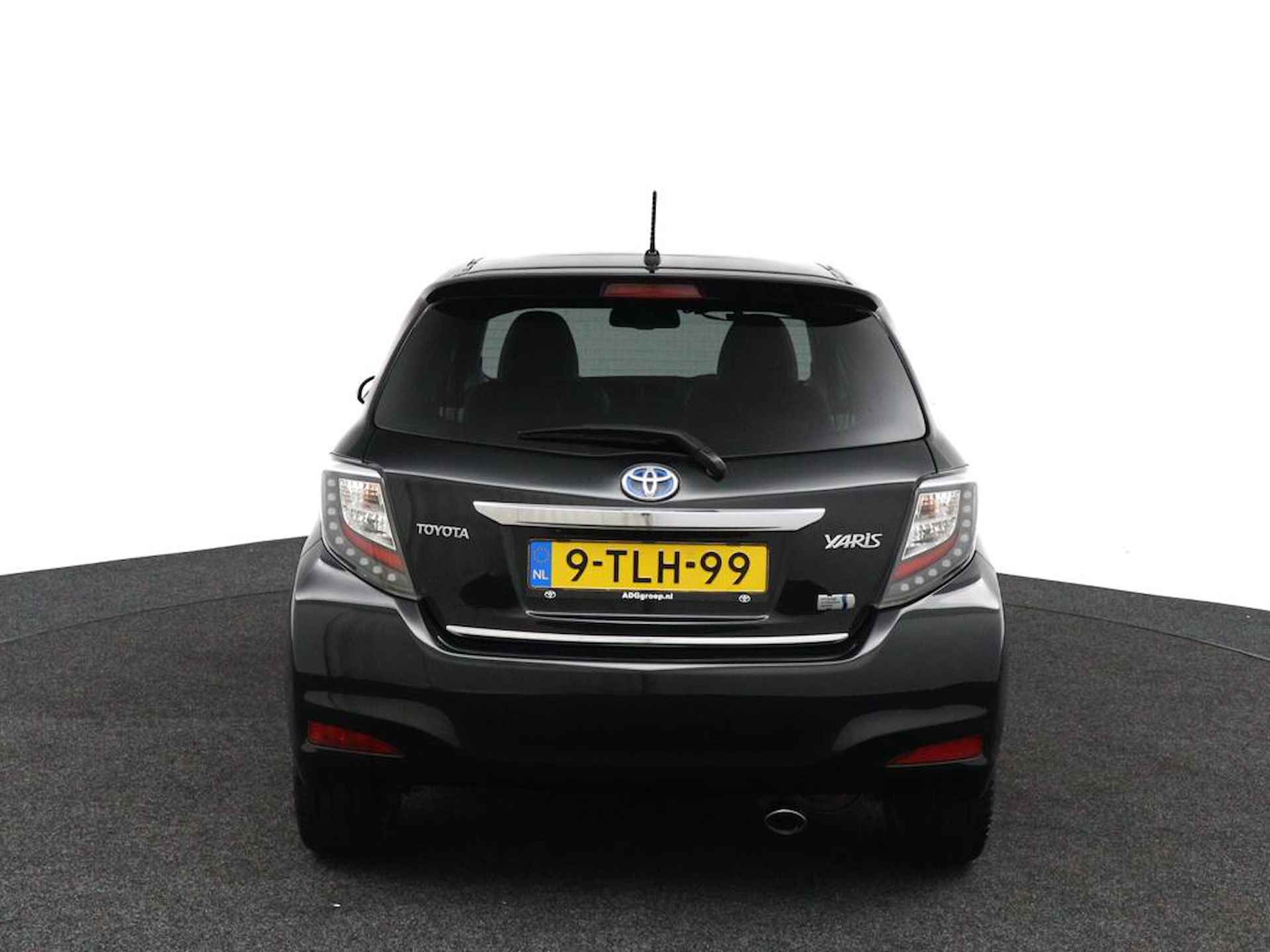 Toyota Yaris 1.5 Hybrid Dynamic | Panorama Dak | Navigatie | Cruise Control | Keyless Entry | Privacy Glas | - 9/49