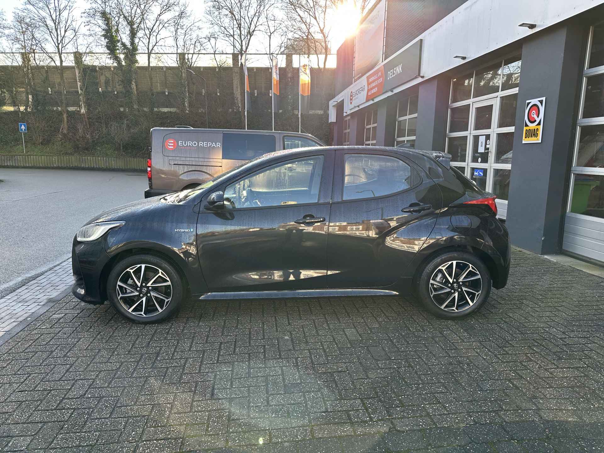 Toyota Yaris 1.5 Hybrid Dynamic Automaat All-in Prijs Airco/Camera/Cruise/Bluetooth/Carplay, Android auto - 2/26