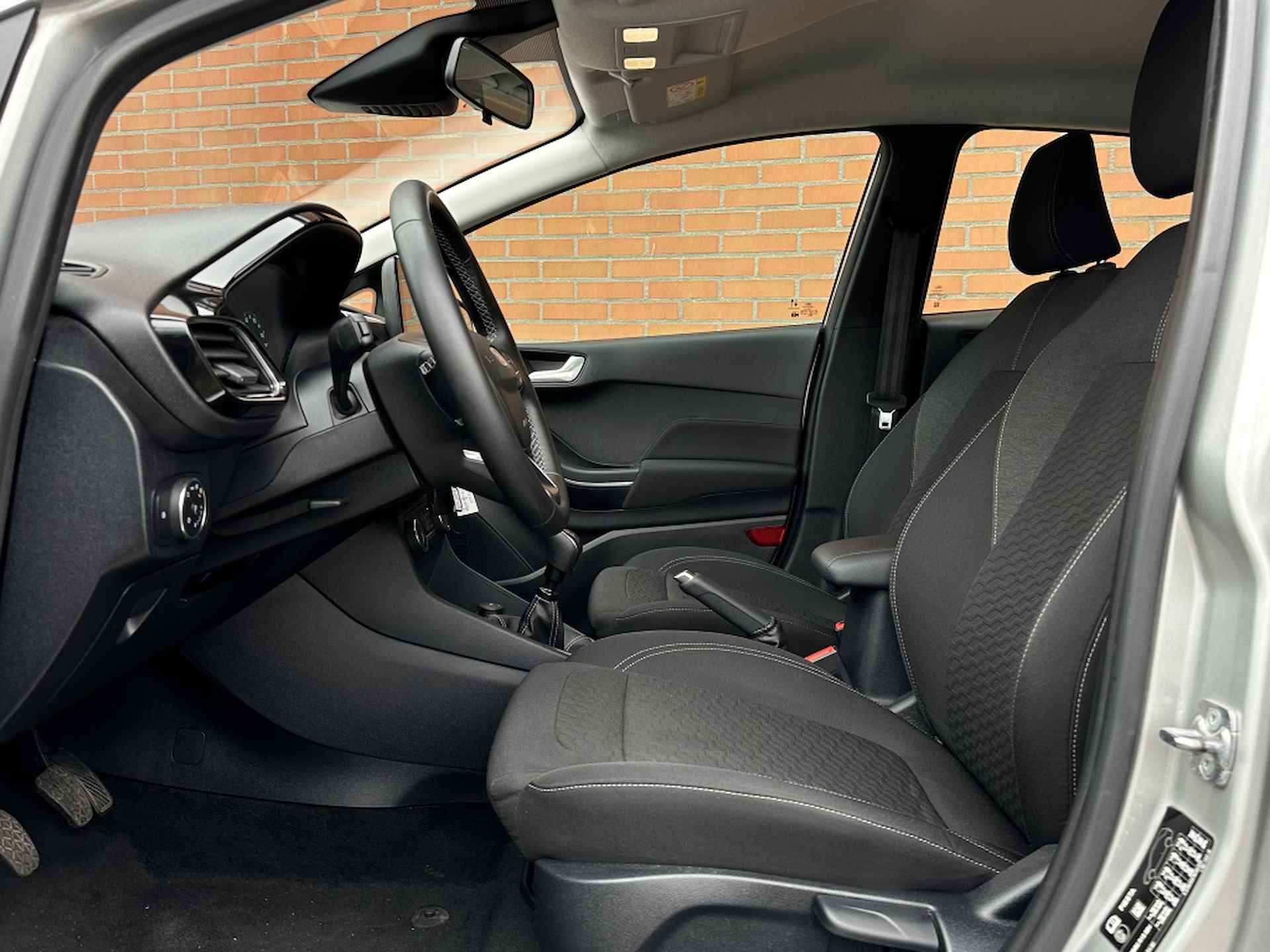 Ford Fiesta 1.0 EcoBoost Hybrid 100PK Titanium Clima Carplay Full Led 2 jaar - 4/37