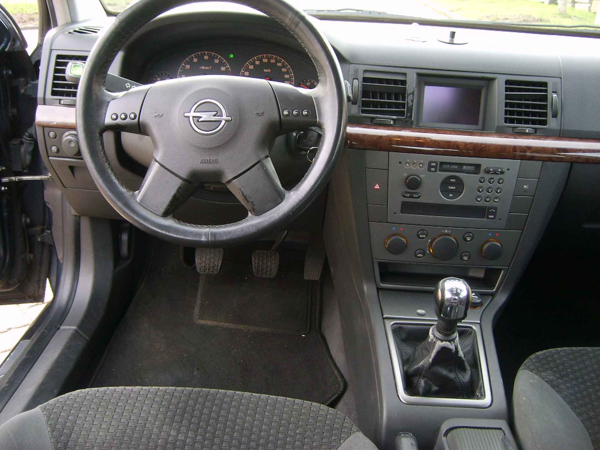 Opel Vectra 1.8-16V Elegance - 16/18