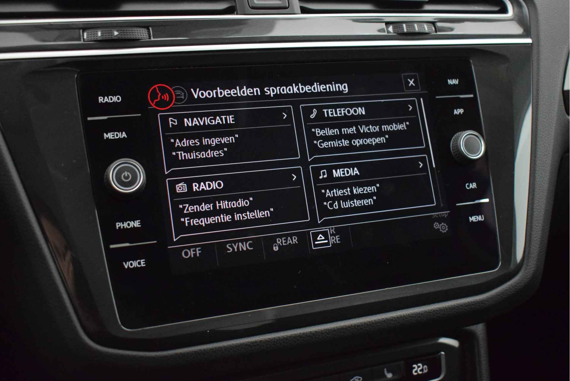 Volkswagen Tiguan 1.5 TSI 150pk DSG ACT R-Line Highline Trekhaak Camera Keyless Stoelverwarming Led Virtual Cockpit Panoramadak - 30/53