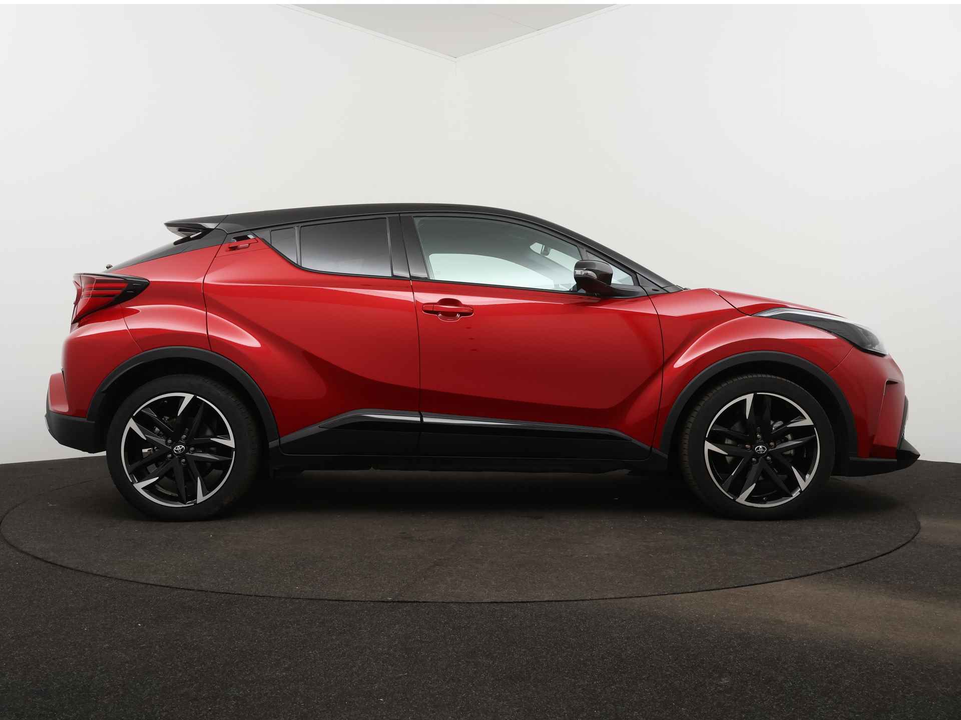 Toyota C-HR 1.8 Hybrid GR-Sport | Trekhaak | Parkeersensoren | Cloud Navigatie | parkeersensoren rondom |* - 16/45