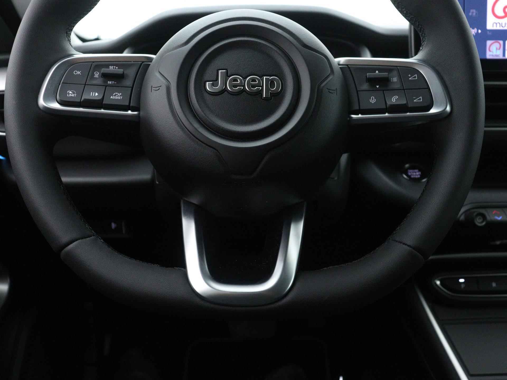 Jeep Avenger Summit 54 kWh | NAV | CARPLAY | WINTER PACK | CAM | PDC | ECC | LMV | DEMO SALE - 10/16