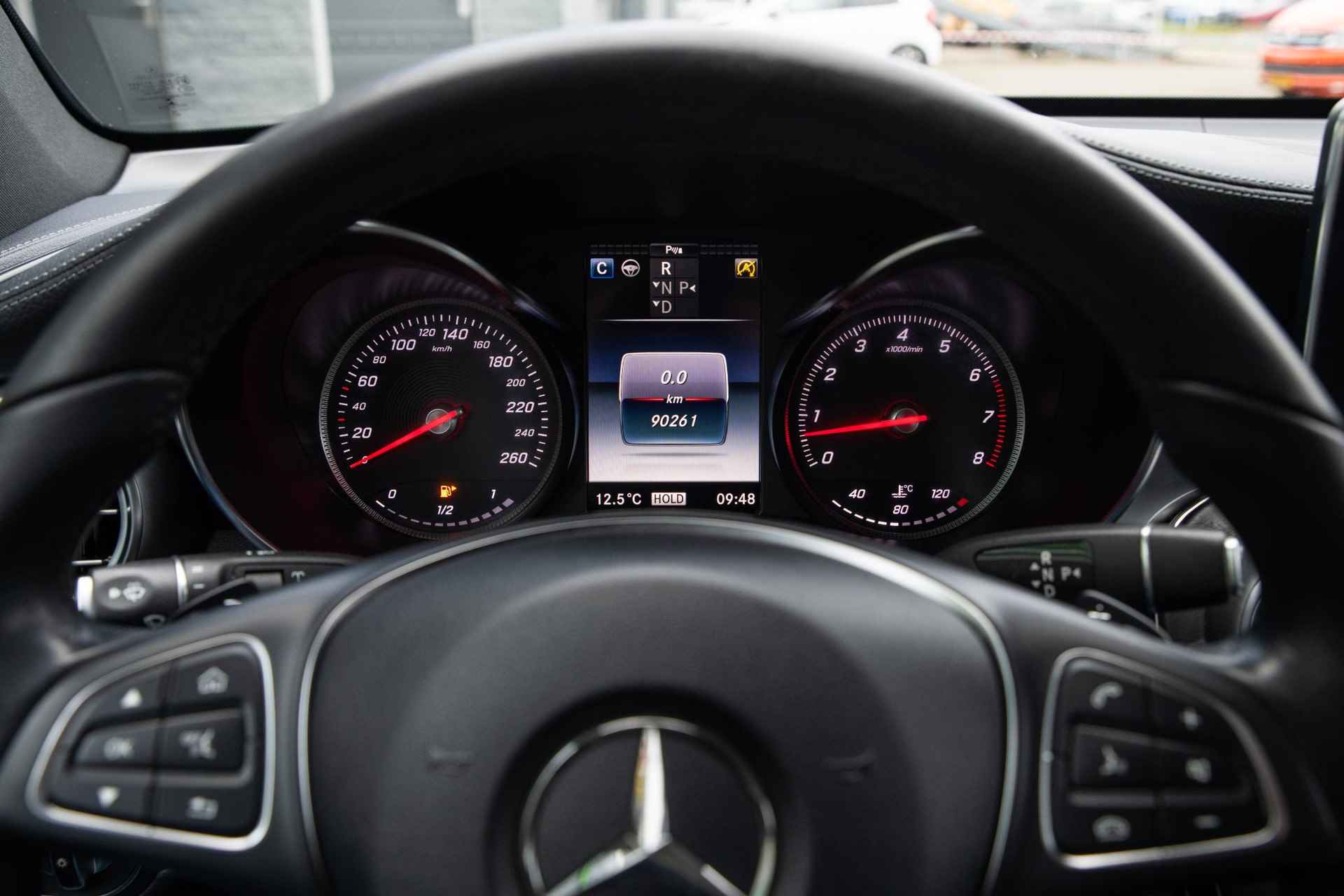 Mercedes-Benz GLC-klasse 250 4MATIC Premium Plus / LUCHTVERING / DISTRONIC / KEYLESS / LED - 47/53