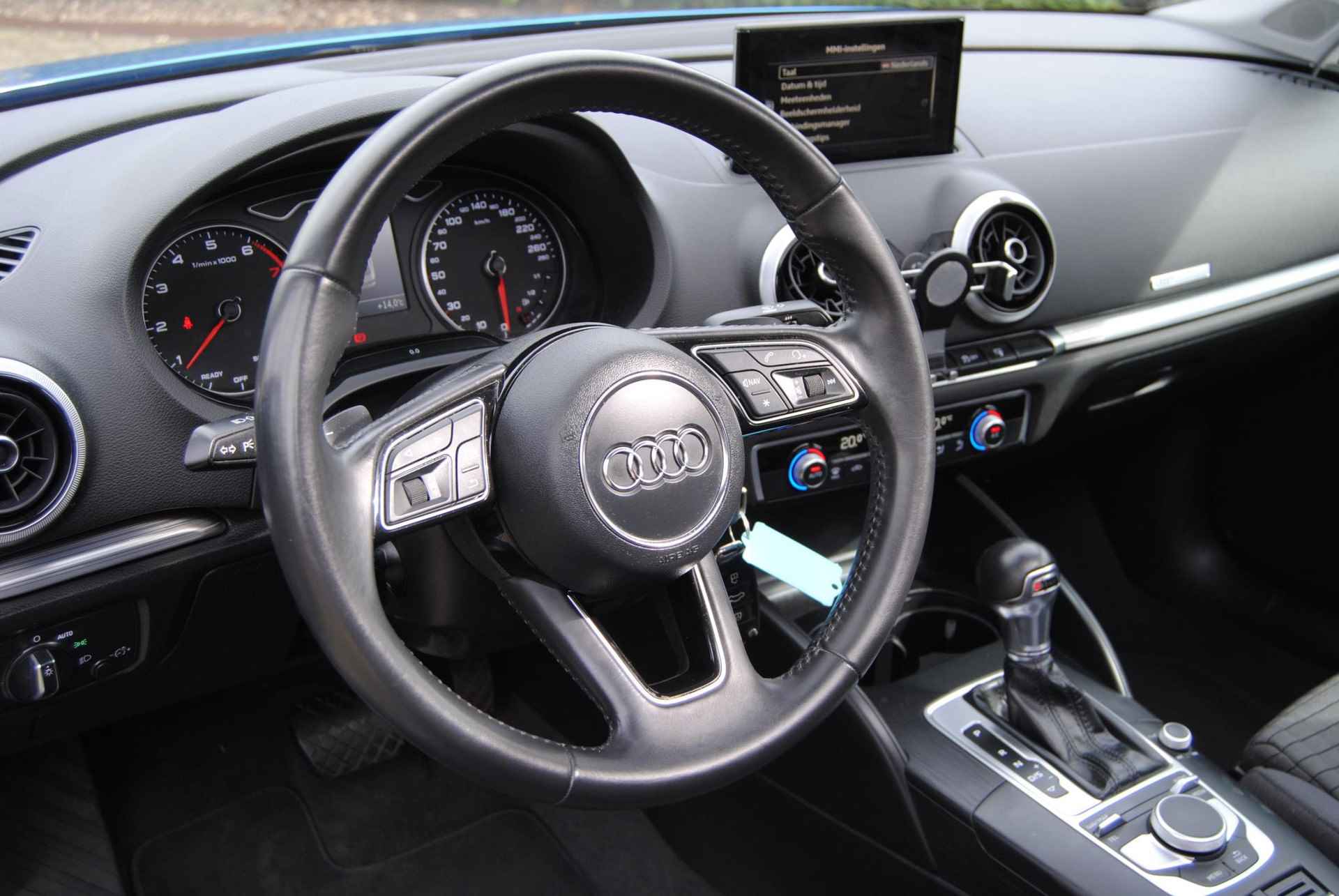 Audi A3 Limousine 1.4 TFSI CoD Sport Lease Edition AUTOMAAT , S- tronic Panorama dak, - 17/42