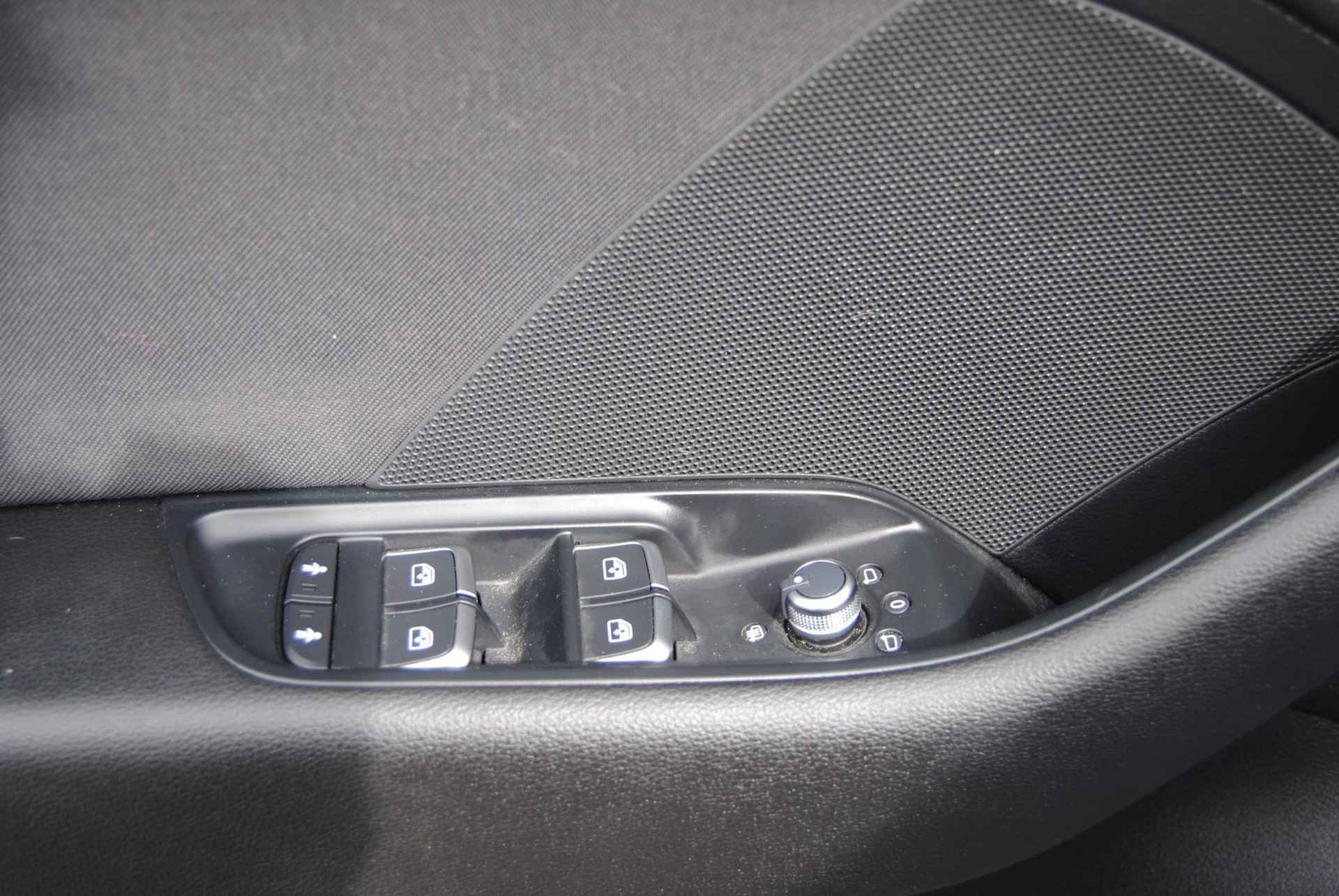 Audi A3 Limousine 1.4 TFSI CoD Sport Lease Edition AUTOMAAT , S- tronic Panorama dak, - 18/42