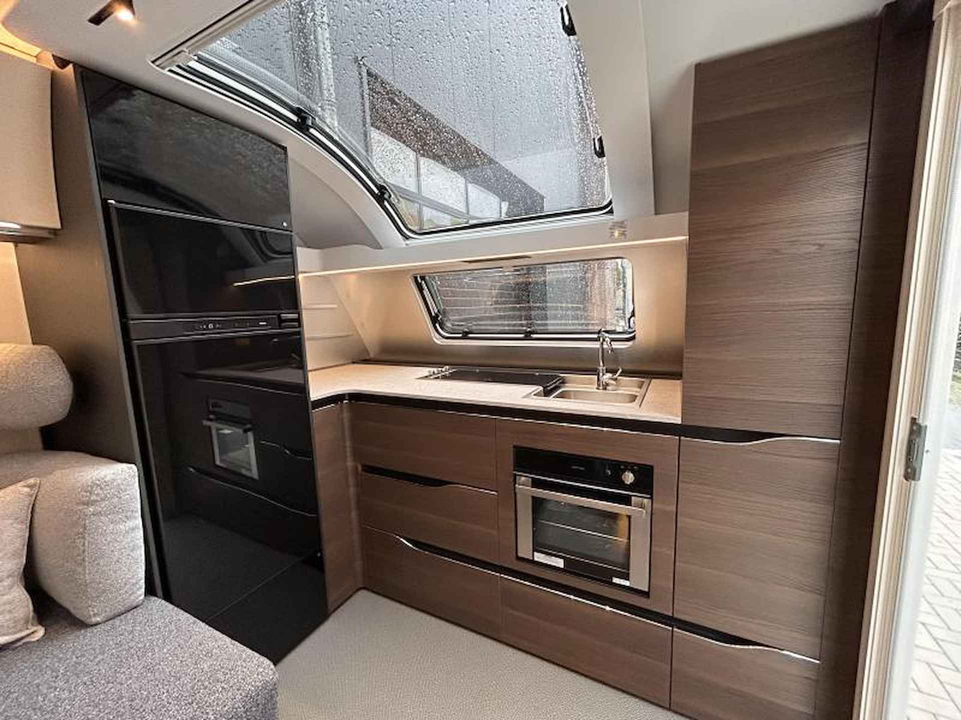 Adria Alpina 663 HT Queensbed - Model 2025 - 6/19