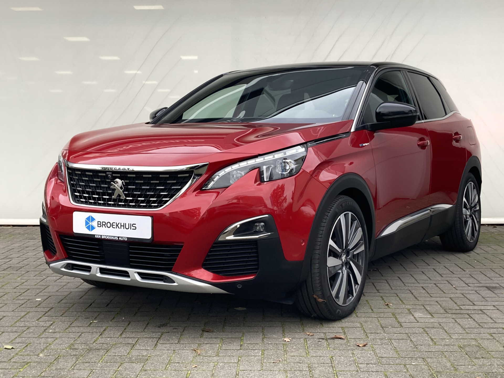 Peugeot 3008 1.6 HYbrid4 300 GT | Airco | Cruise | 360 Camera | Elektrische A-klep | Navi | Stoelverwarming | Trekhaak |