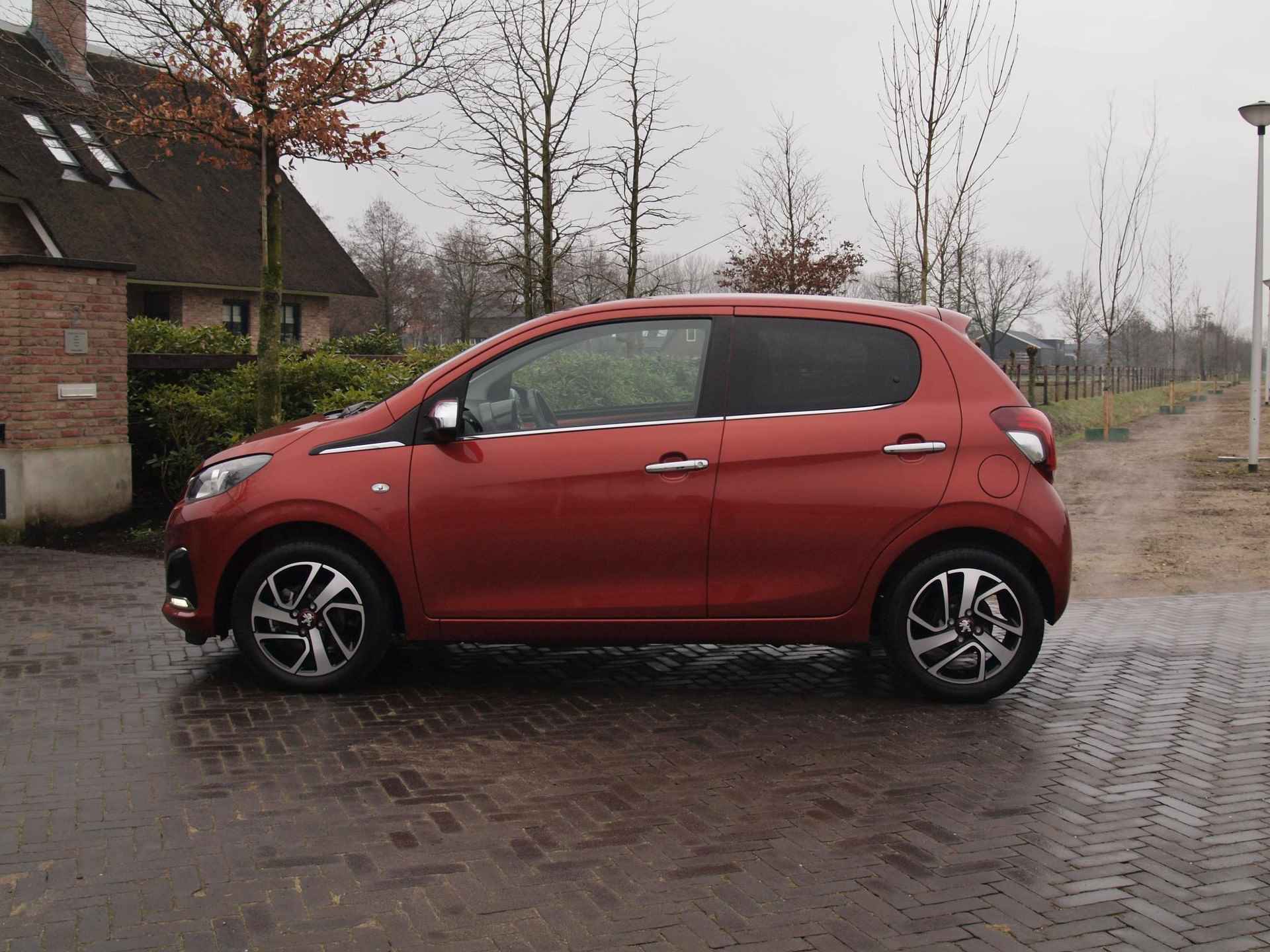 Peugeot 108 1.0 e-VTi Allure | Apple Carplay | Camera | Climate Controle | 15 inch | - 6/22