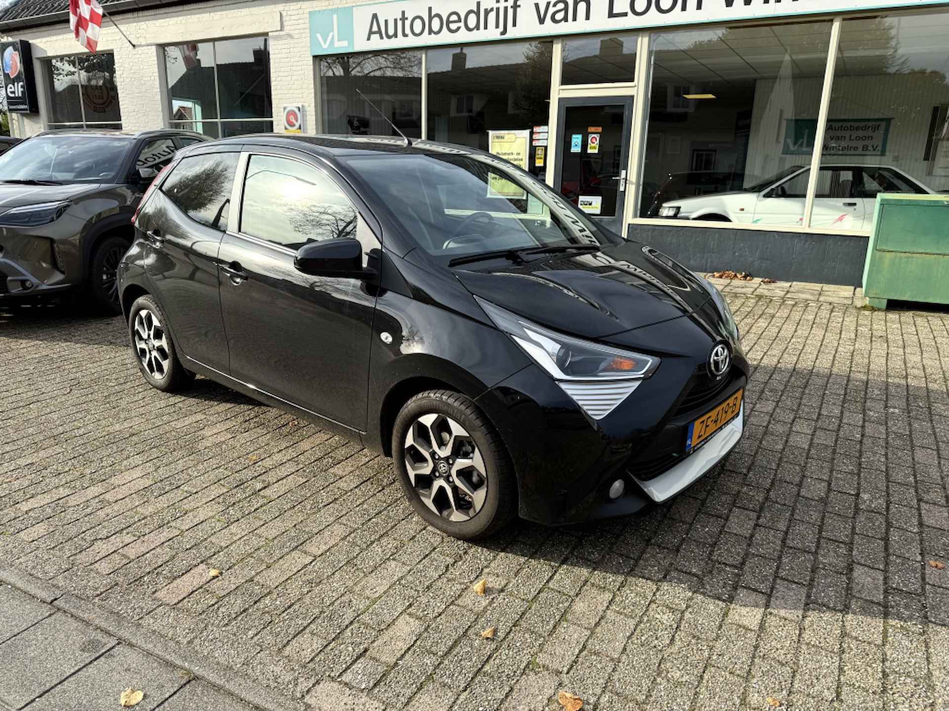 Toyota Aygo 1.0 VVT-i x-play - 2/28