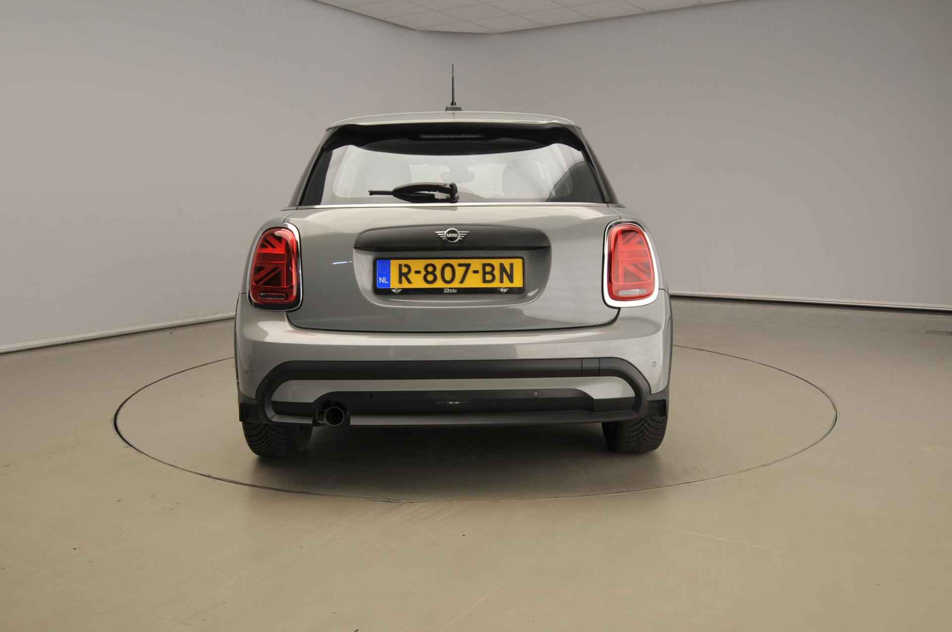 MINI 5-deurs One | Automaat | Business | Navigatie | Cruise Control | Parkeersensoren | LED | Alu velgen 16" - 5/34