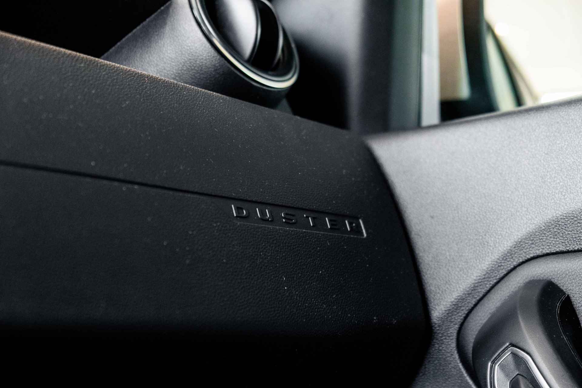 Dacia Duster 1.3 130 PK TCe Tech Road | 1500 KG aanhangergewicht | incl. Bovag rijklaarpakket met 12 maanden garantie - 39/40