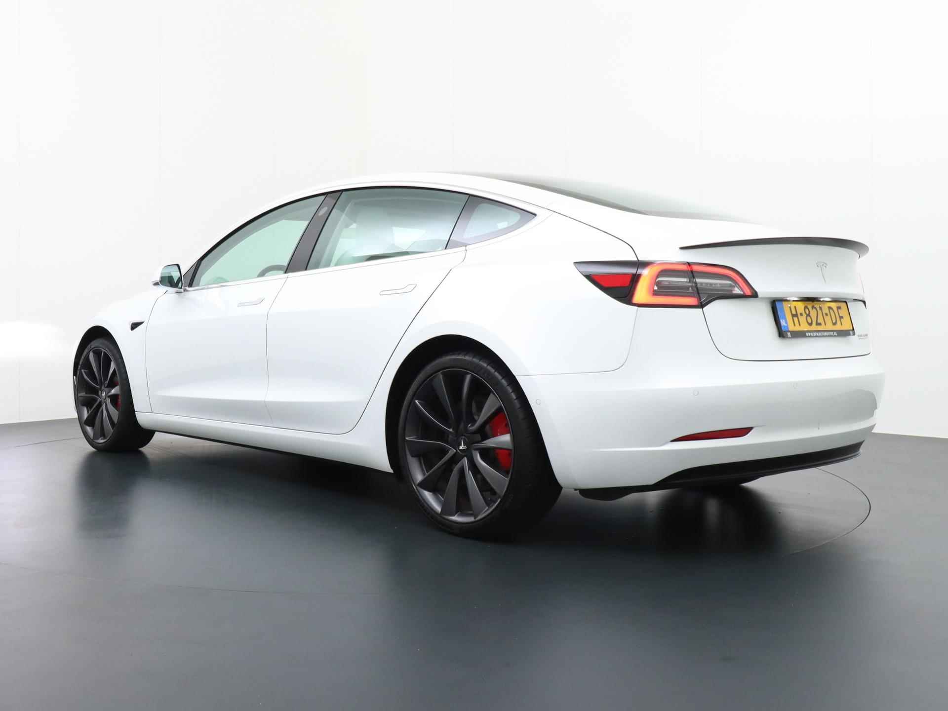 Tesla Model 3 Performance AWD 75 kWh ORG. NL. NAP KM. | WIT LEDER | AUTOPILOT | RIJKLAARPRIJS INCL. 12 MND. BOVAGGARANTIE - 4/35