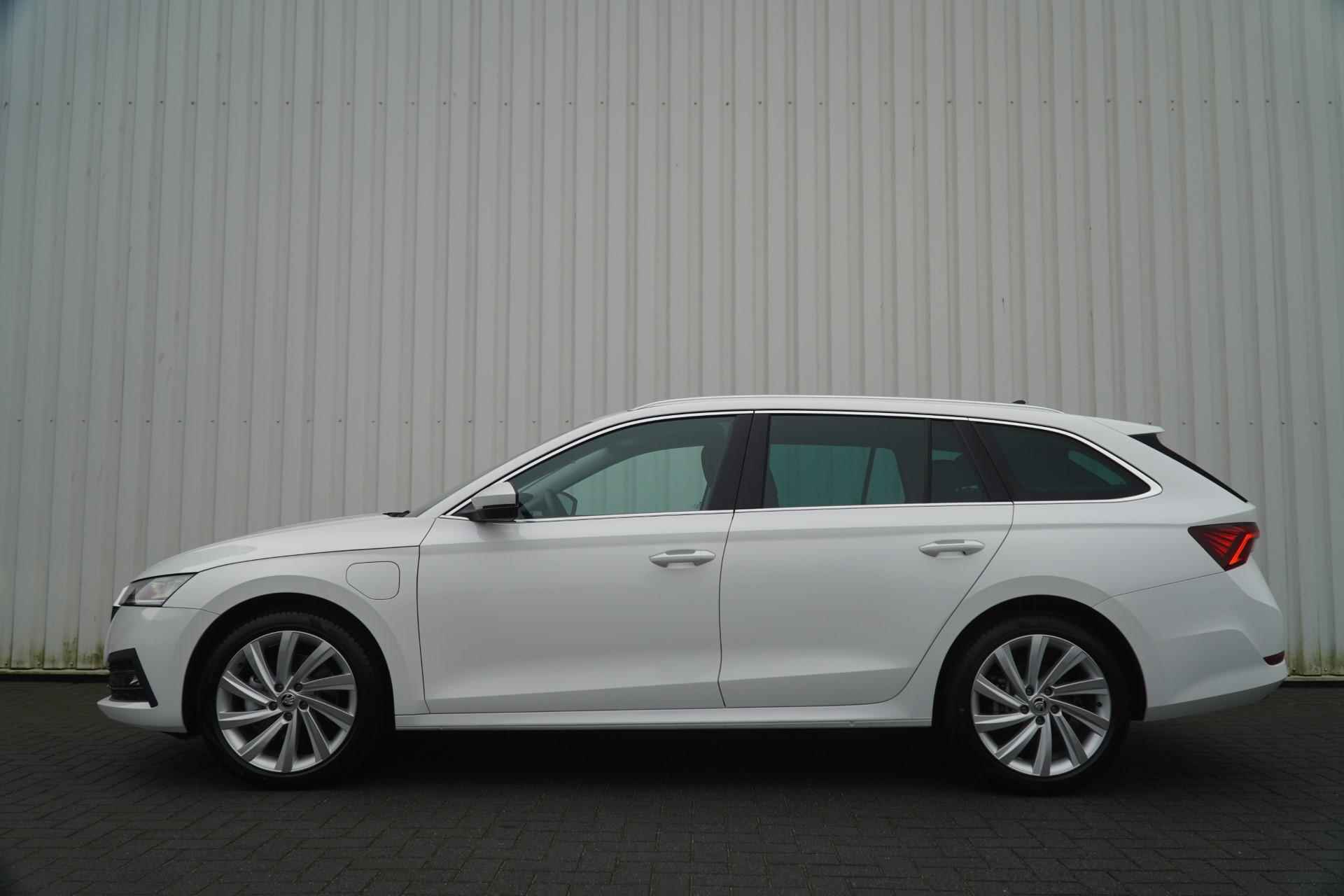 Skoda Octavia Combi 1.4 TSI 204pk iV PHEV Business Edition | Fabrieksnieuw! | 18" Velgen - 13/52