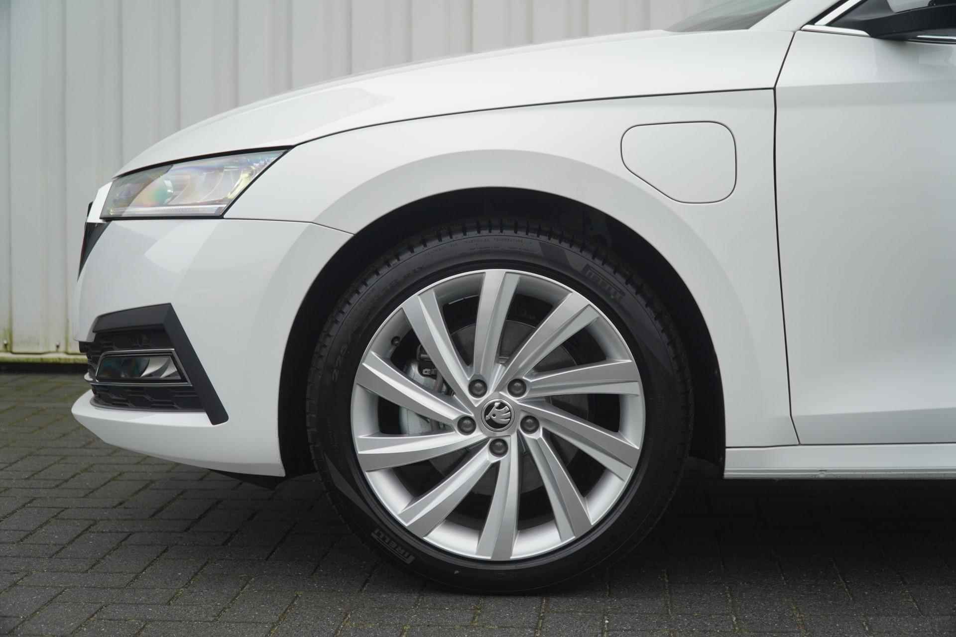 Skoda Octavia Combi 1.4 TSI 204pk iV PHEV Business Edition | Fabrieksnieuw! | 18" Velgen - 14/52