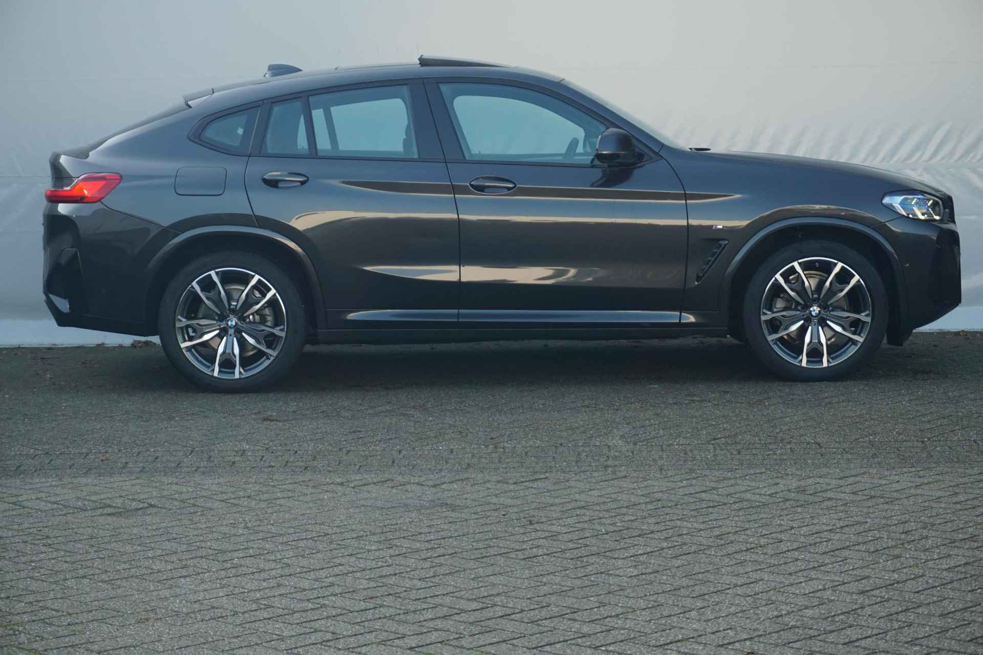 BMW X4 xDrive20i High Executive M Sport / Panorama Dak / Comfort Acces / Laserlight / Hifi - 3/24