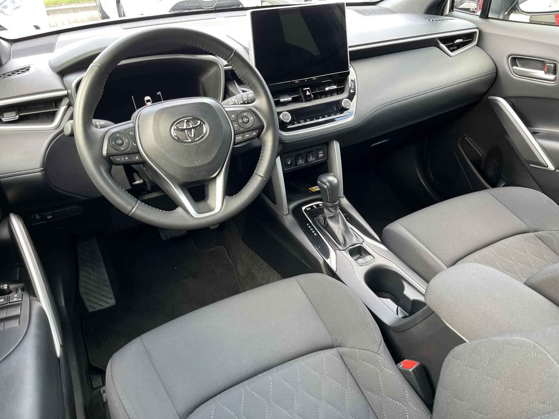 Toyota Corolla Cross Hybrid 200 Dynamic  | All-in prijs | Apple/android | Camera | Navigatie - 11/27