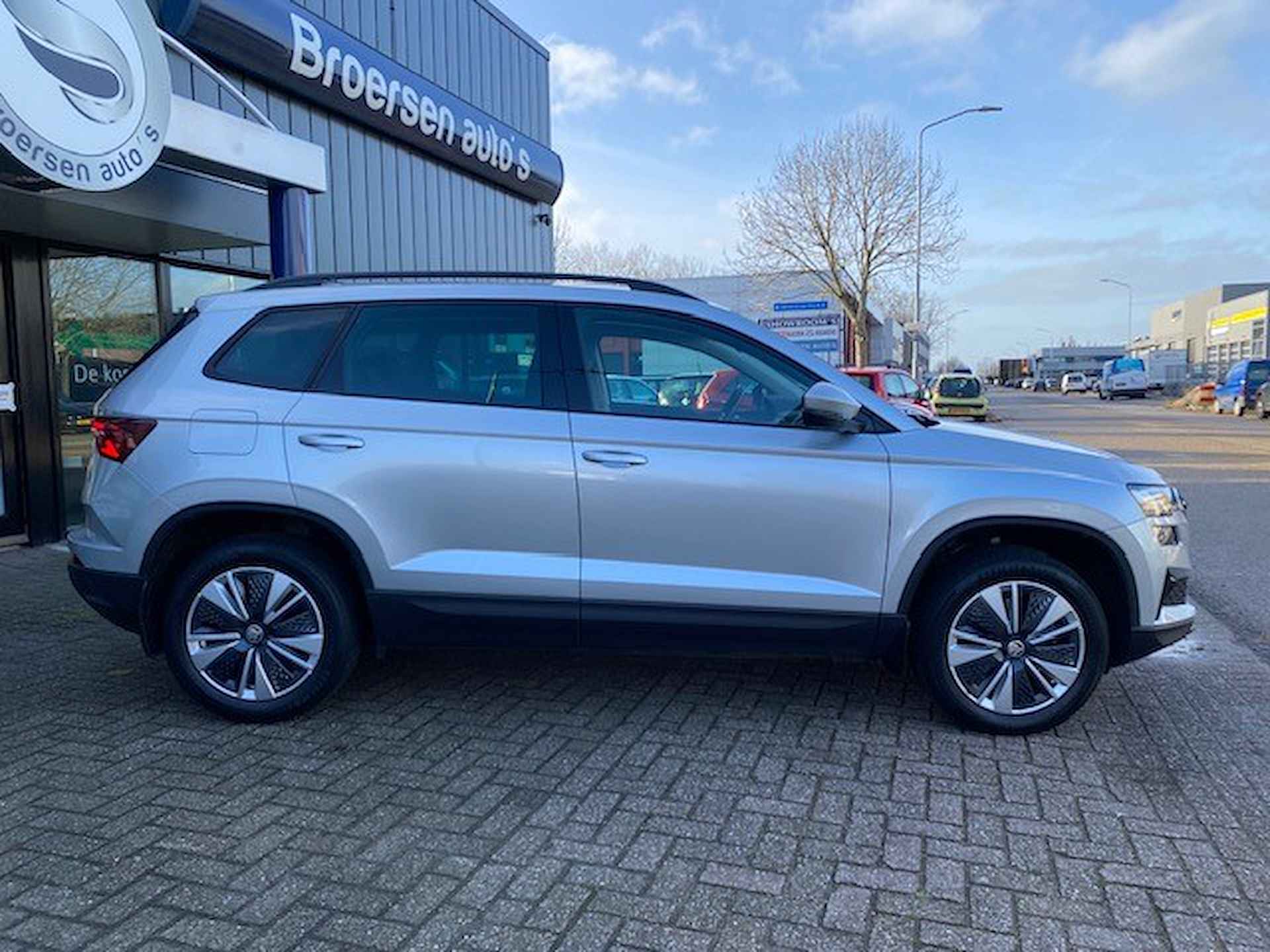 SKODA Karoq 1.5 TSI 150pk DSG-7 Business Edition met Stuur-Stoelverwarming en Camera - 11/40