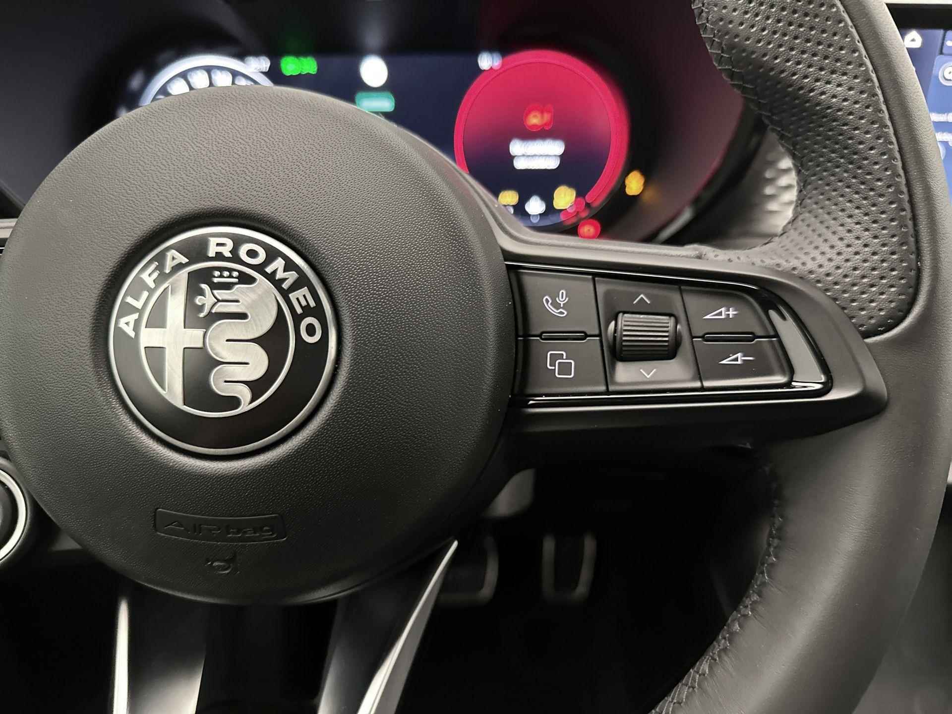 Alfa Romeo Tonale 1.5T Hybrid Sprint STOELVERWARMING | STUURVERWARMING | LED MATRIX | NAVIGATIE | SNEL RIJDEN | RIJKLAARPRIJS - 18/32