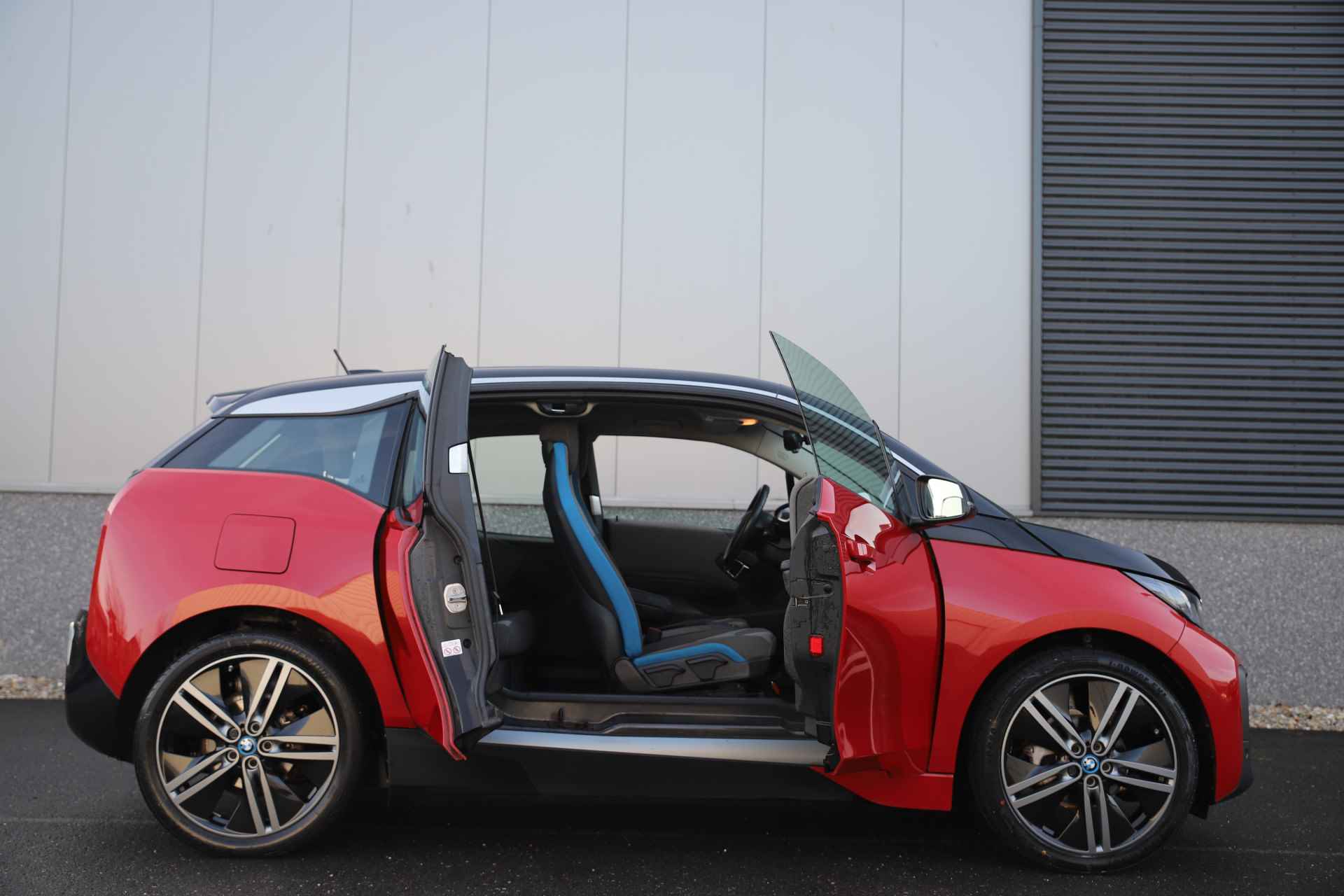 BMW i3 Executive 120Ah 42 kWh Camera/W-pomp/LED/20"/3-fase - 11/34