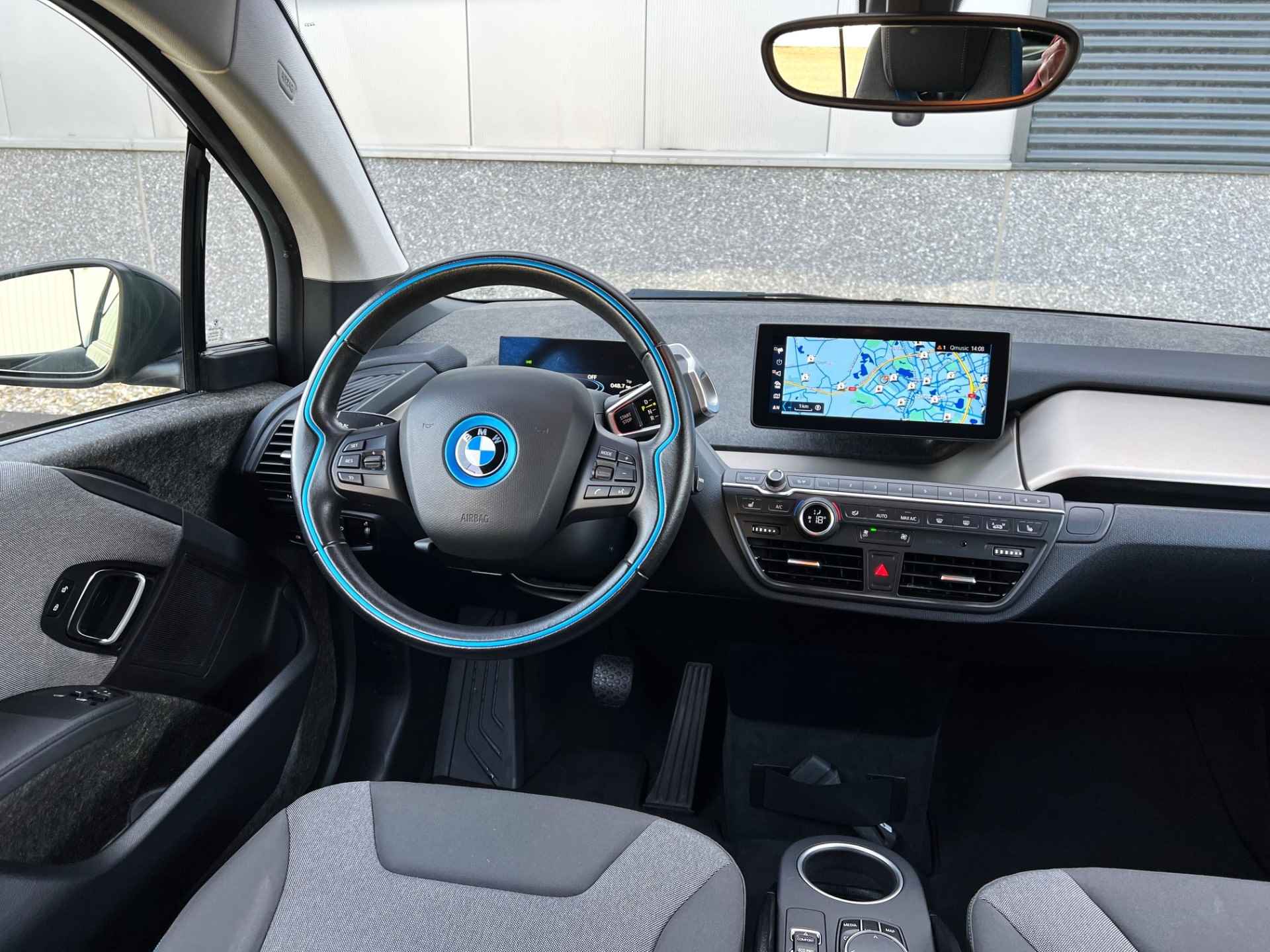 BMW i3 Executive 120Ah 42 kWh Camera/W-pomp/LED/20"/3-fase - 31/34