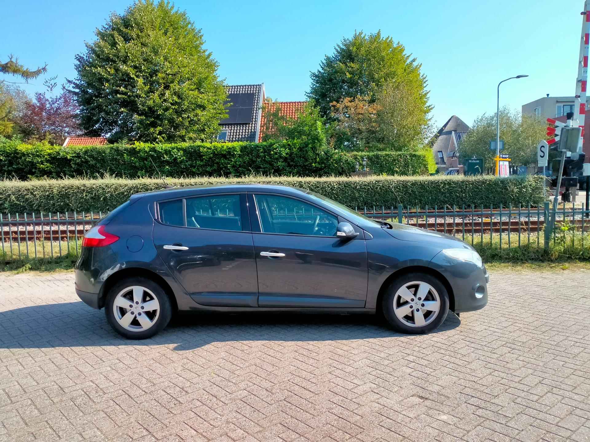 Renault Mégane 2.0 Dynamique Automaat Navi lage km ALLINPRIJS - 6/30