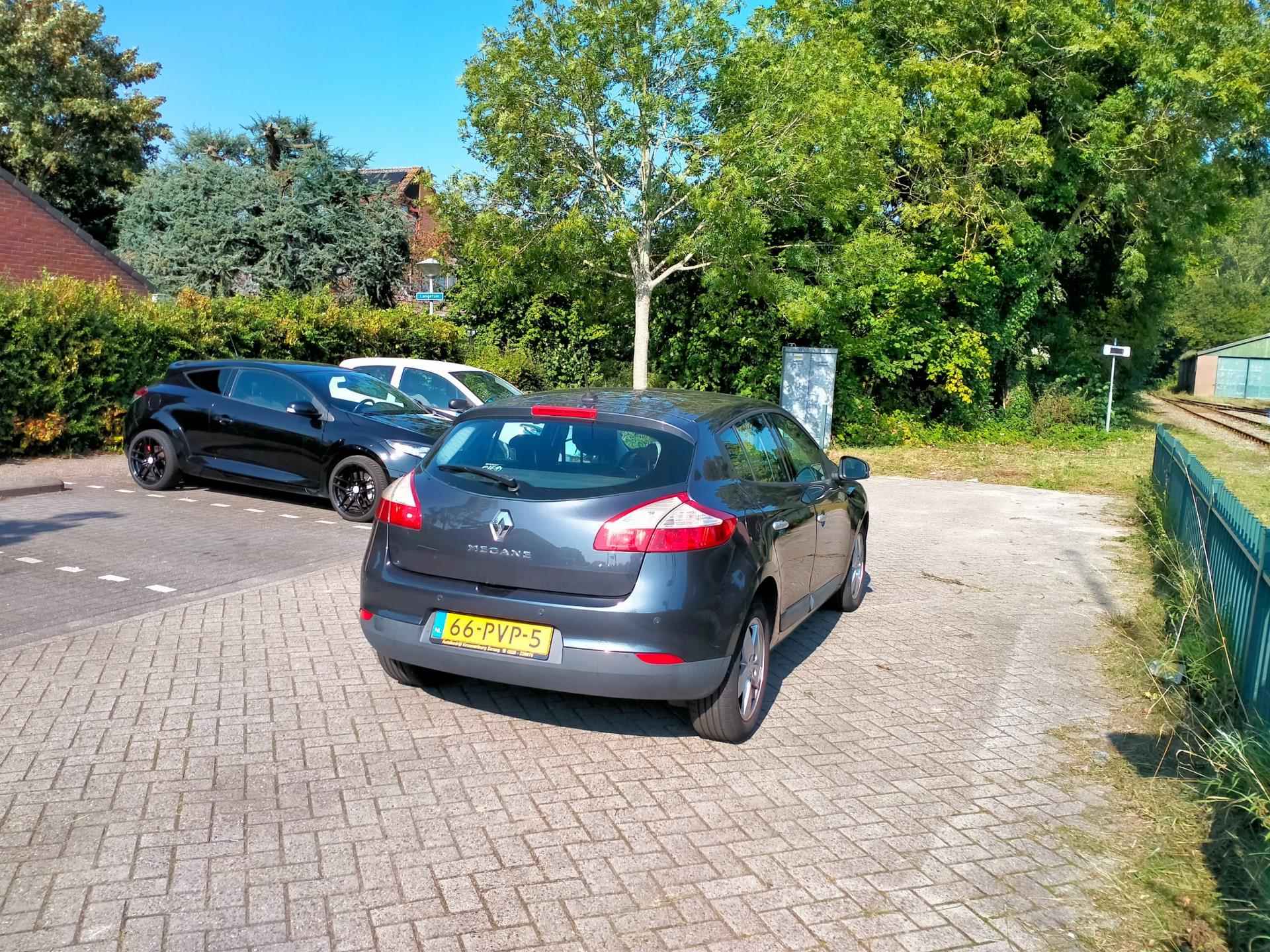 Renault Mégane 2.0 Dynamique Automaat Navi lage km ALLINPRIJS - 9/30