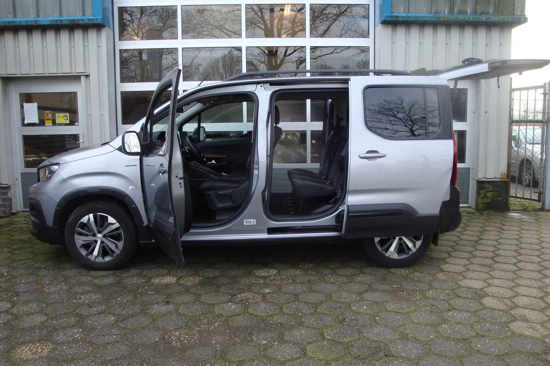 Peugeot Rifter 1.2 Puretech GT-Line / Met ROLSTOEL LIFT /UNIEKE KM STAND - 6/26