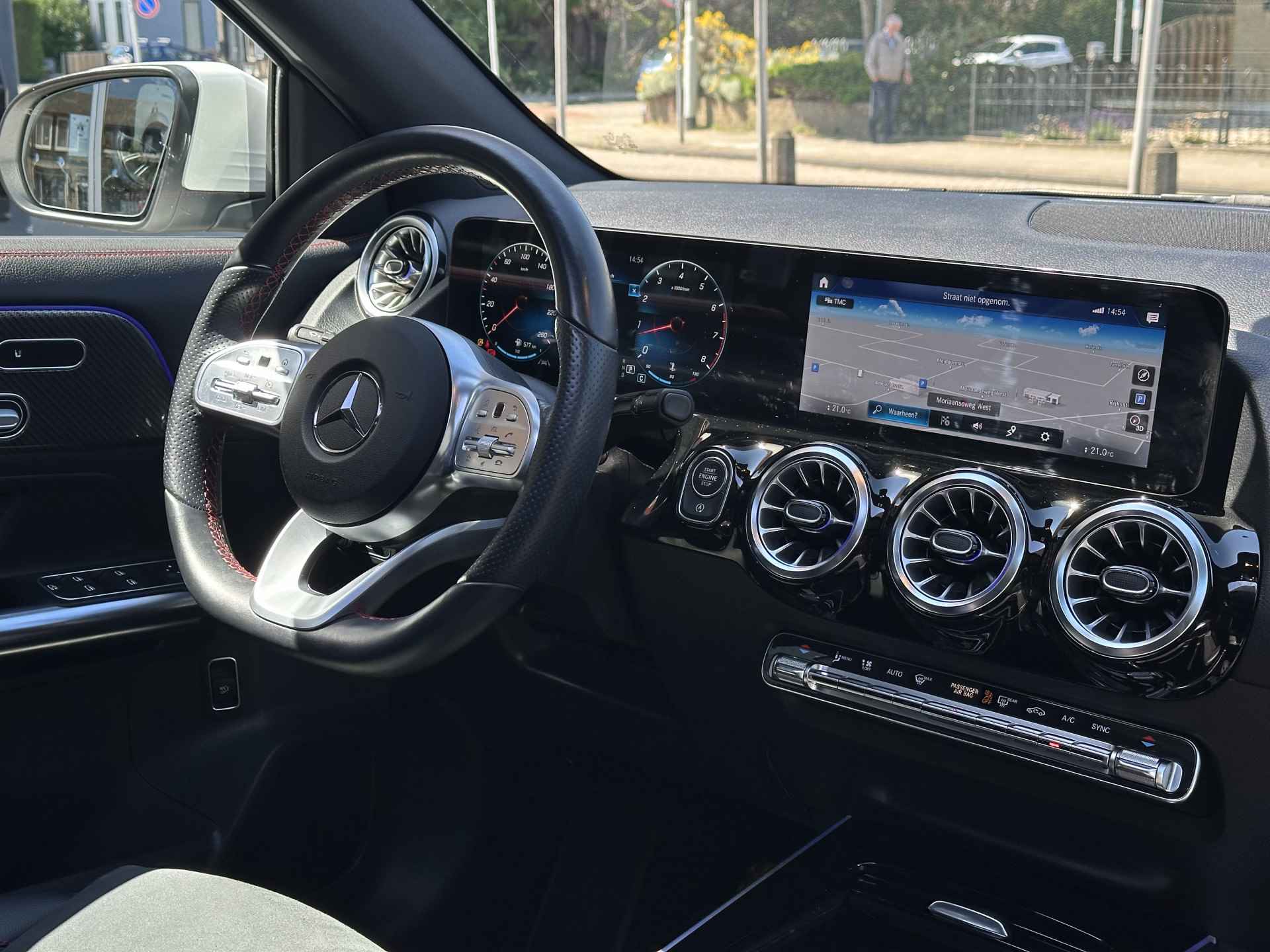 Mercedes-Benz GLA 250 4MATIC AMG Line Panorama dak/Leder alcantara/Camera. - 13/52