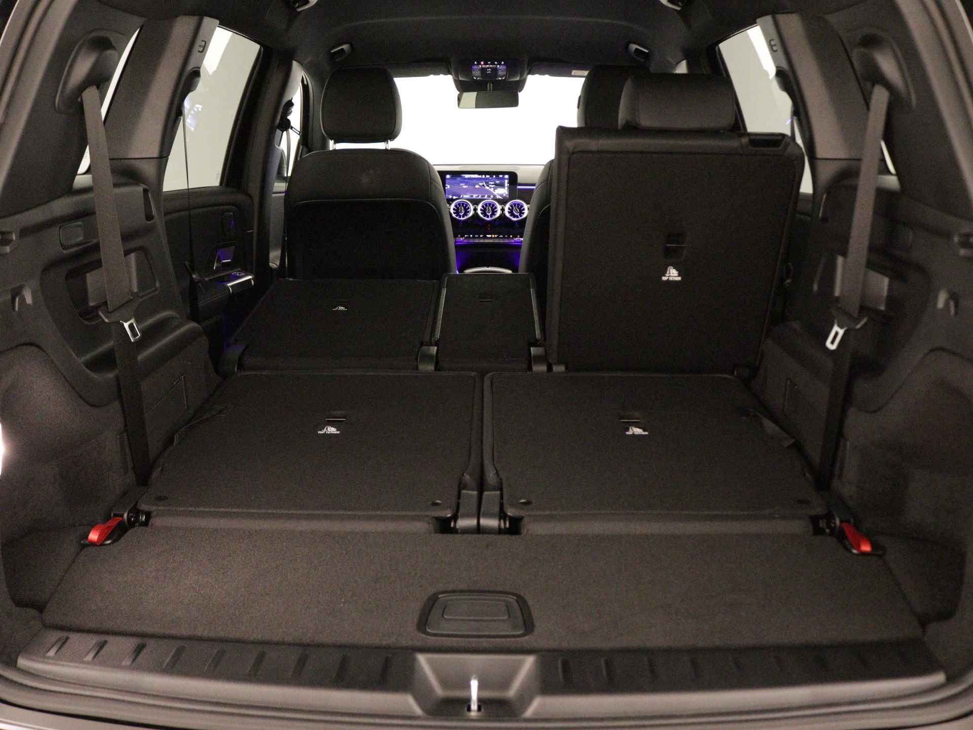 Mercedes-Benz EQB 250 Luxury Line 7p. 67 kWh | Premium pakket | Dashcam | Parkeerpakket met achteruitrijcamera | Spiegelpakket | KEYLESS-GO comfort pakket | Verwarmde stoelen vooraan | Draadloos oplaadsysteem voor Smartphone - 37/41