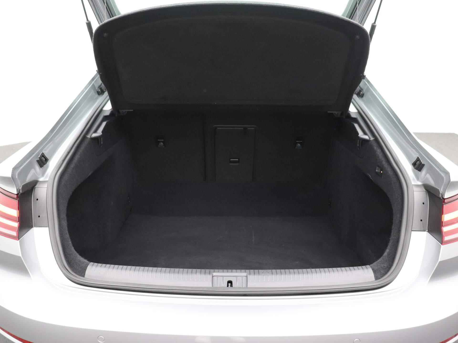 Volkswagen Arteon 1.5 TSI Elegance | Half-Leder | Climate control | Parkeer sensoren | LED | LMV | Stoel verwarming | Trekhaak - 14/41