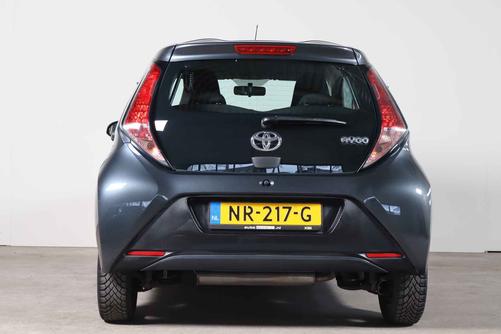 Toyota Aygo 1.0 VVT-i x-fun NL-Auto!! Airco I LM-Velgen - 5/23