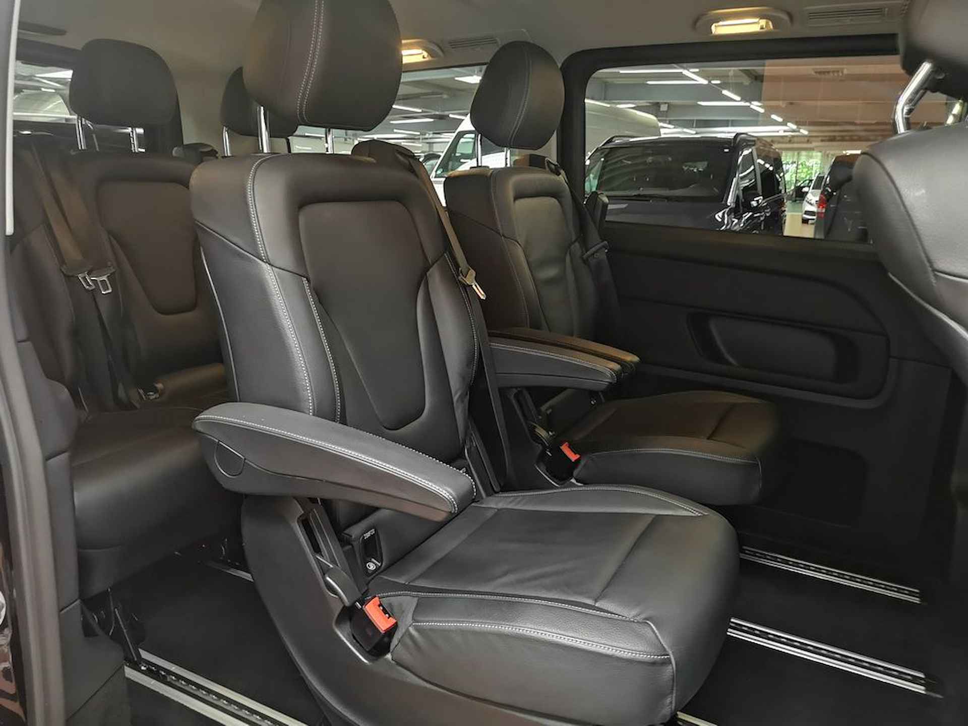 Mercedes-Benz V-Klasse 220d Lang 7 personen Leder LED Camera 2xEL. Schuifdeuren - 9/13