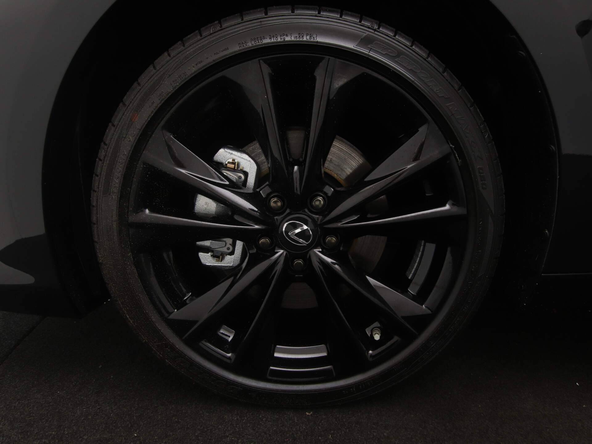 Lexus ES 300h F-Sport Design *Demo* | Zwart Leder + Stoelverwarming | Navigatie | - 36/39