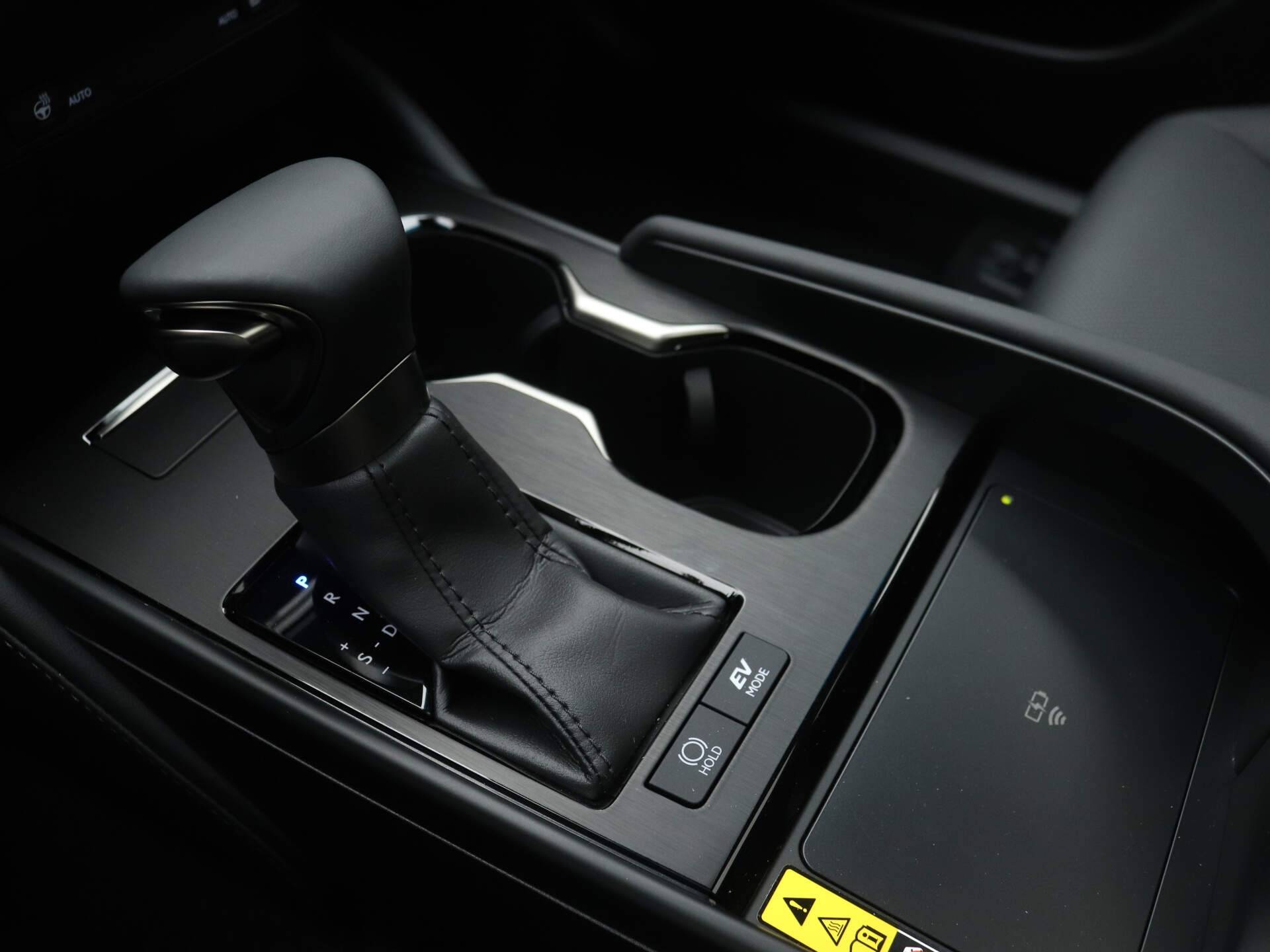 Lexus ES 300h F-Sport Design *Demo* | Zwart Leder + Stoelverwarming | Navigatie | - 11/39