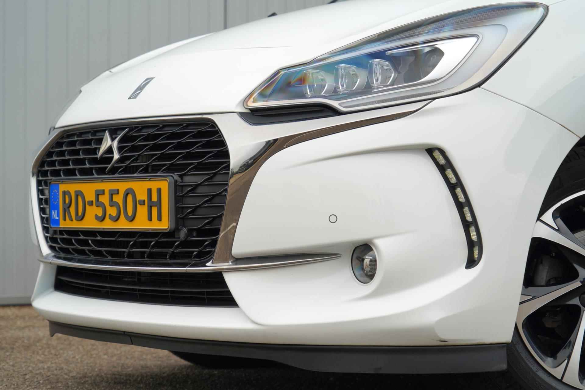 DS 3 Cabrio 1.2 PureTech So Chic / Navi / Camera / Cruise / Led / HiFiSystem / 1e Eig. / 39dkm NAP / NL-Auto! - 26/41