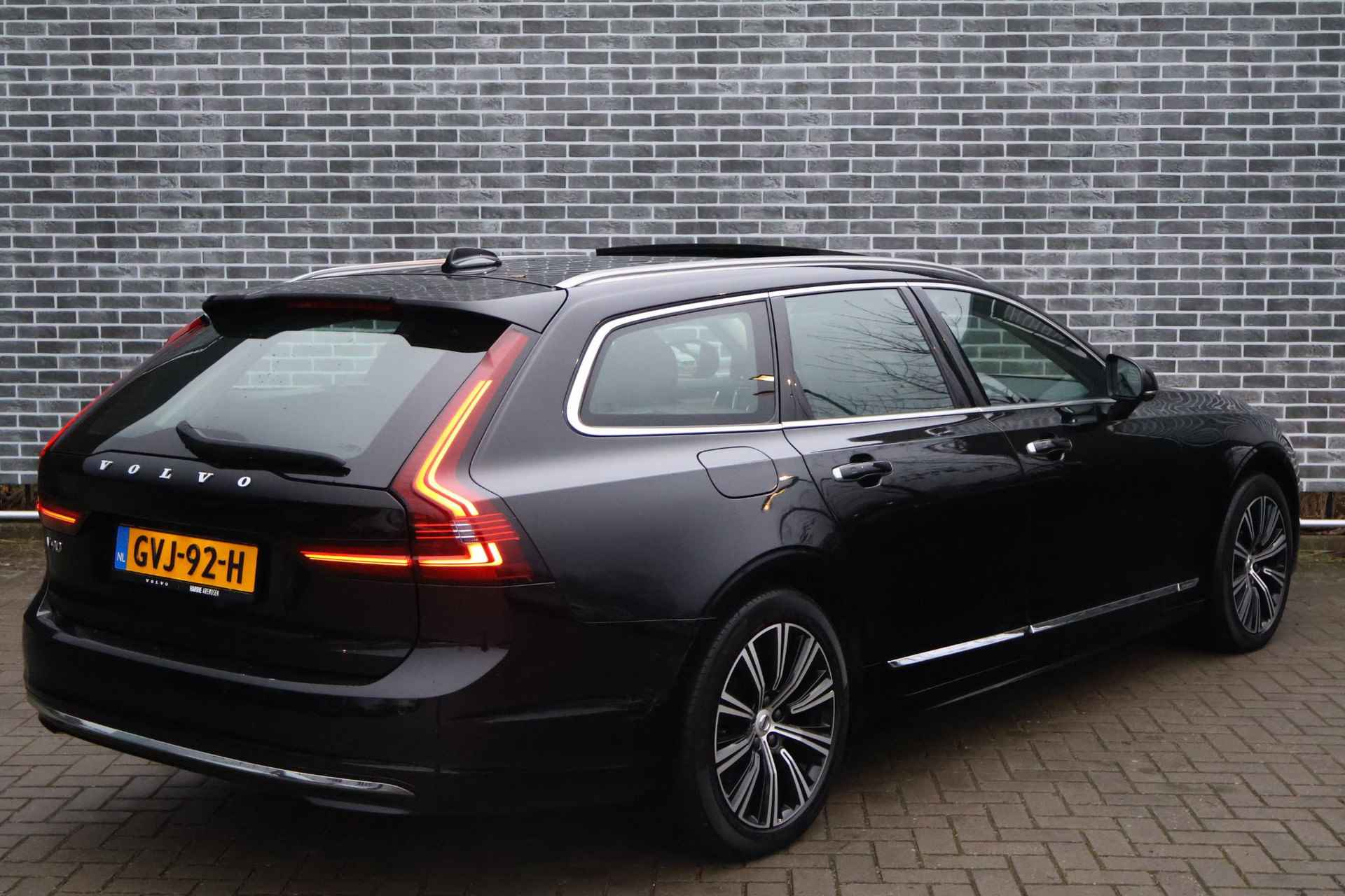 Volvo V90 2.0 T6 AWD Inscription | Harman/Kardon | Panoramadak | Rondomzicht Camera | Head-up Display - 5/34