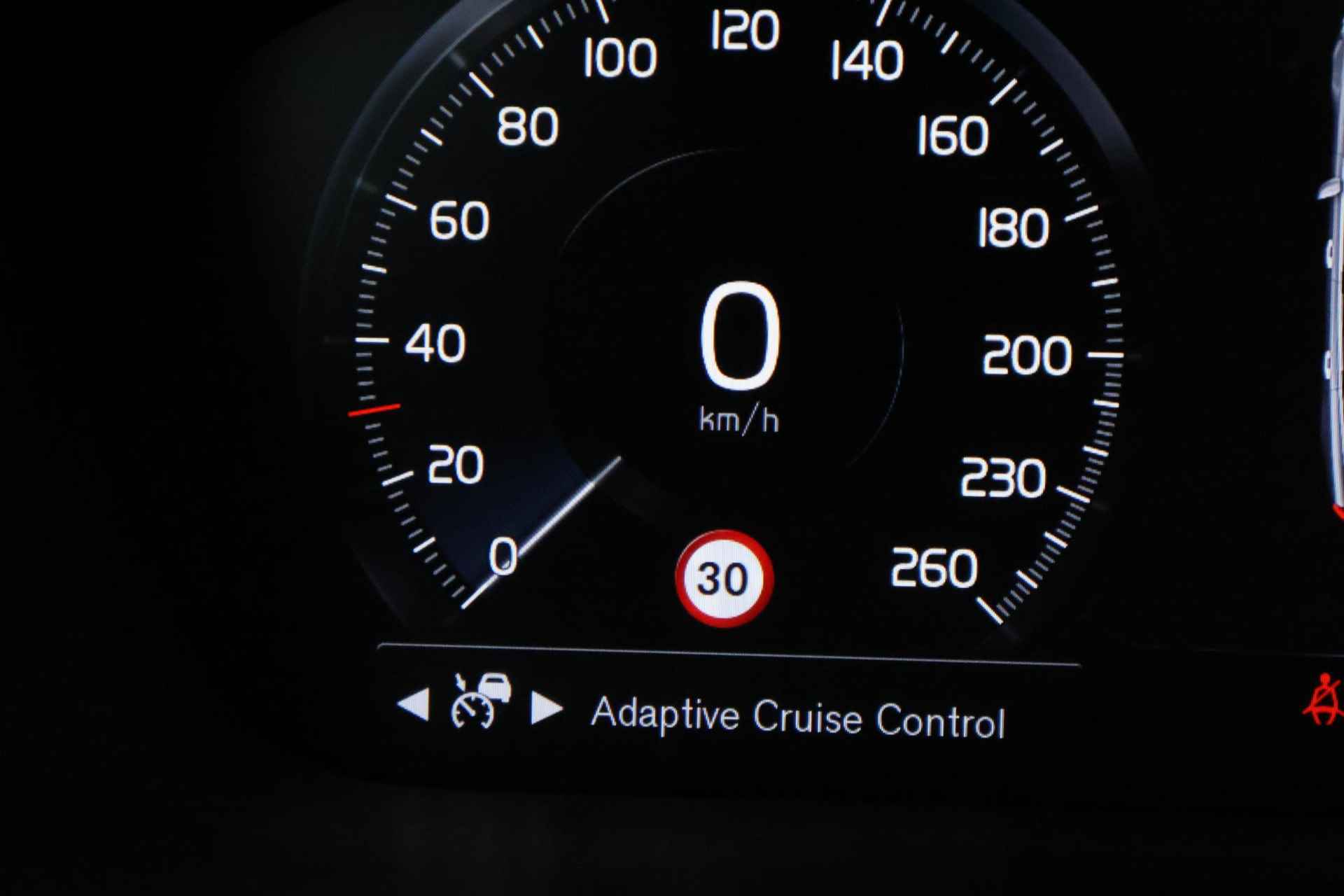 Volvo V90 2.0 T6 AWD Inscription | Harman/Kardon | Panoramadak | Rondomzicht Camera | Head-up Display - 32/34