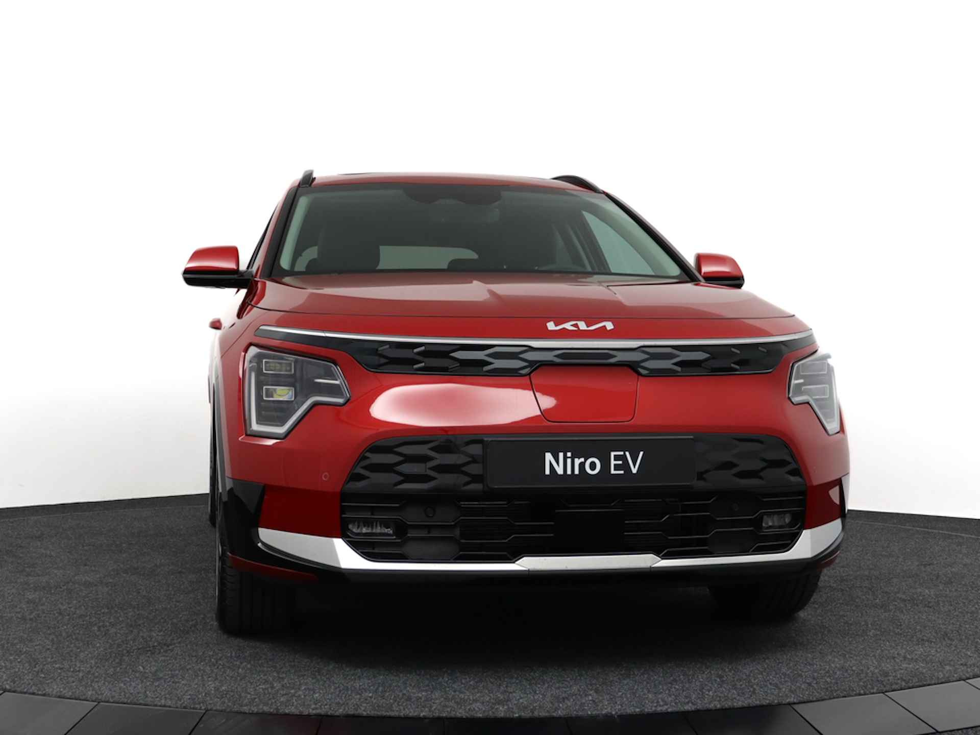 Kia Niro EV DynamicPlusLine 64,8 kWh - Direct Leverbaar! - Keyless Entry - Stoel/Stuur Verwarming - Navigatie - Adaptief Cruise Control - Fabrieksgarantie Tot 2030 - 12/66