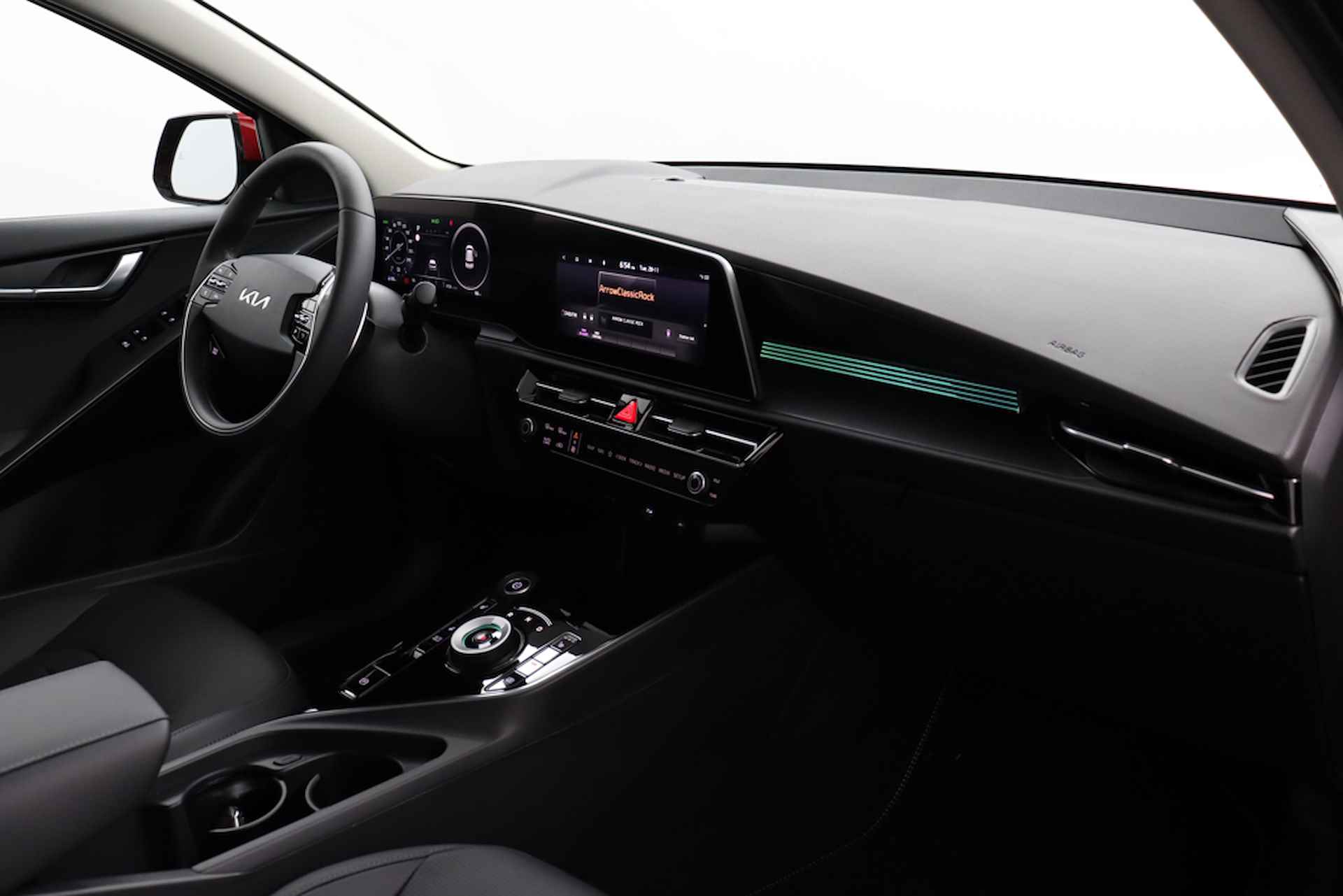 Kia Niro EV DynamicPlusLine 64,8 kWh - Direct Leverbaar! - Keyless Entry - Stoel/Stuur Verwarming - Navigatie - Adaptief Cruise Control - Fabrieksgarantie Tot 2030 - 31/66