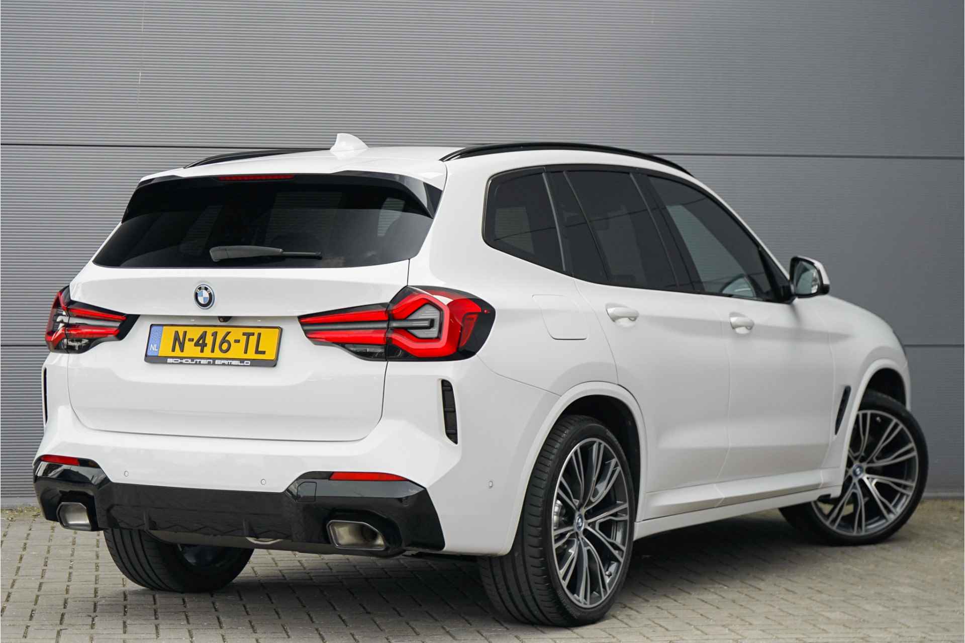 BMW X3 xDrive30e Business Ed. M-Sport Pano Trekhaak HUD Laser Memory Seats - 15/61